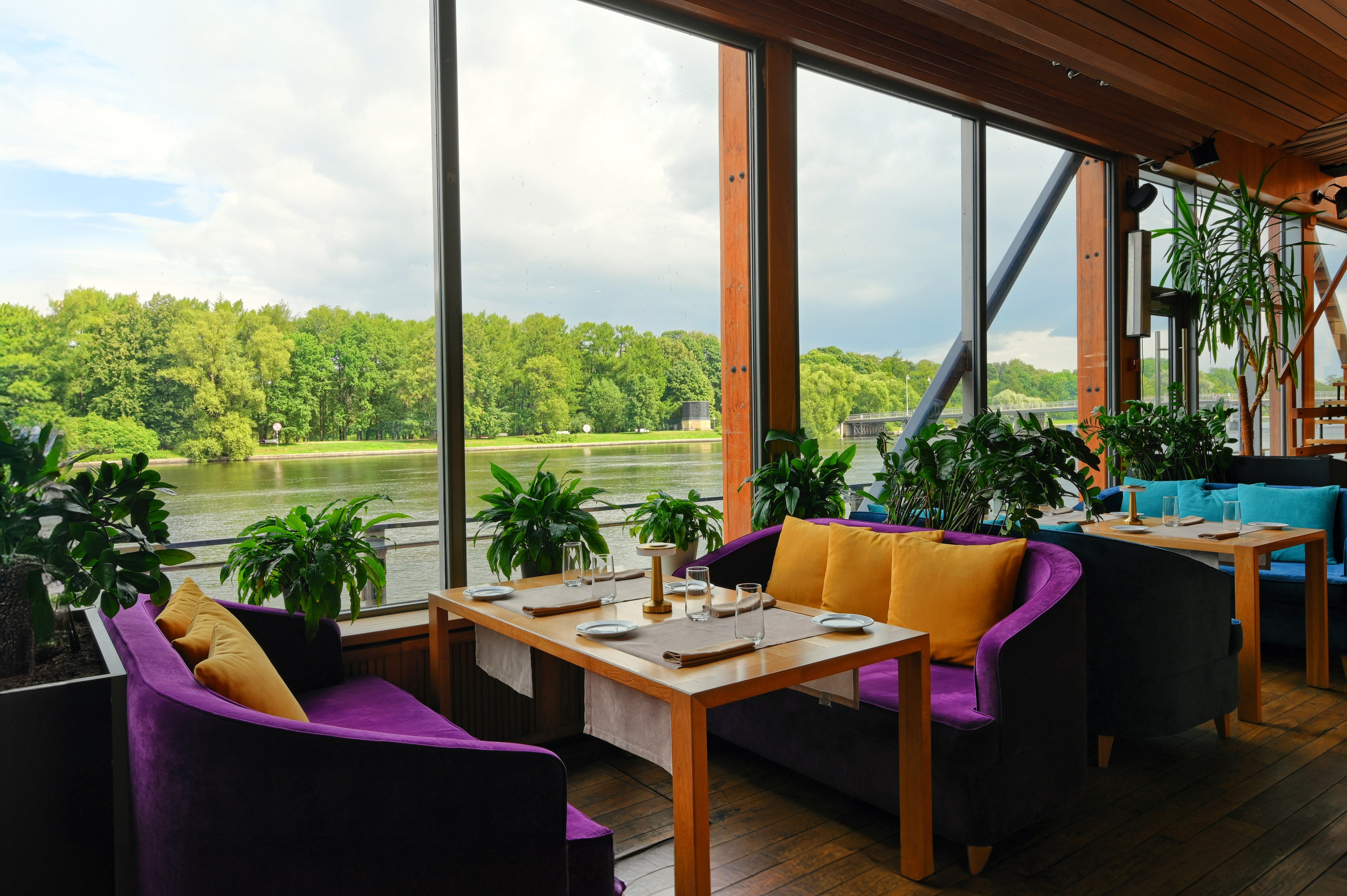 Интерьерная. Качественный продакшн для вашего бизнеса — фотосъемка, видеосъемка, создание контента