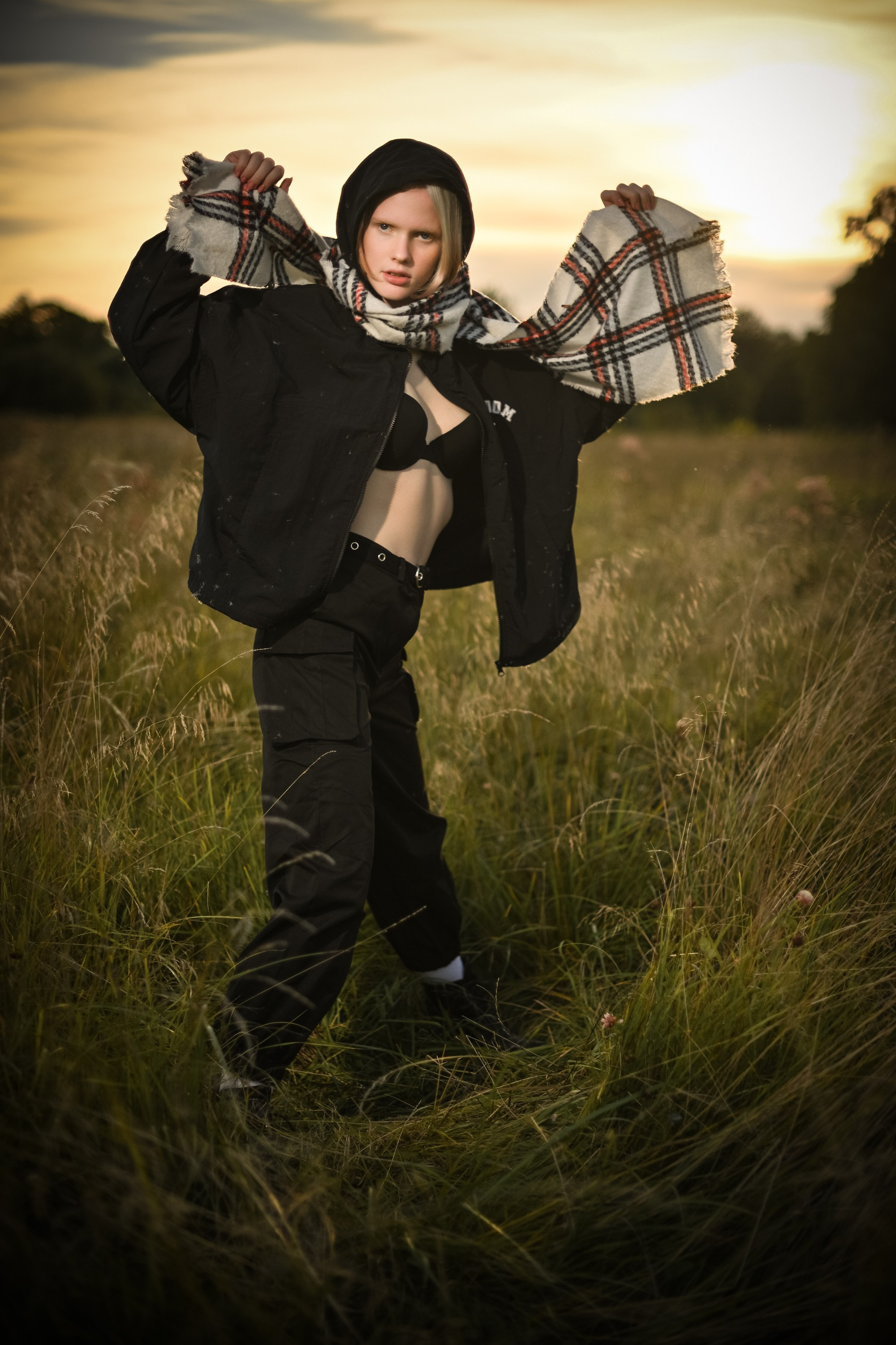 Портреты на природе. Фотограф Максим Мицун. Портрет, свадьба, репортаж, каталог