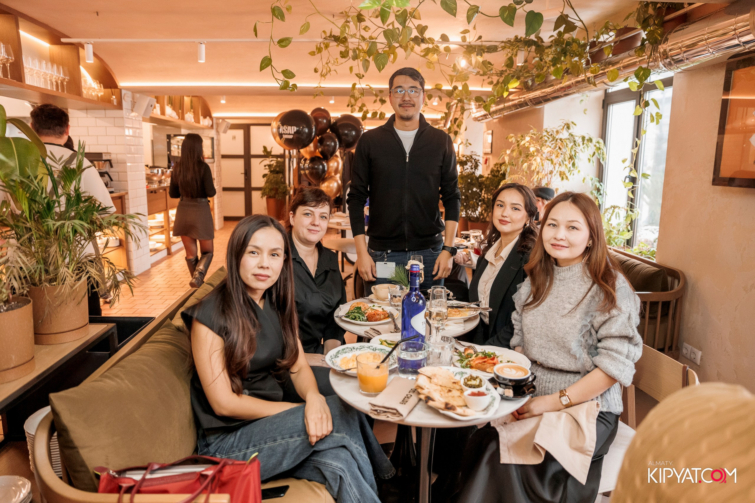 БИЗНЕС-ЗАВТРАК ASAPGROUP. КИПЯТКОМ АЛМАТЫ! Фотосъемка мероприятий в Алматы