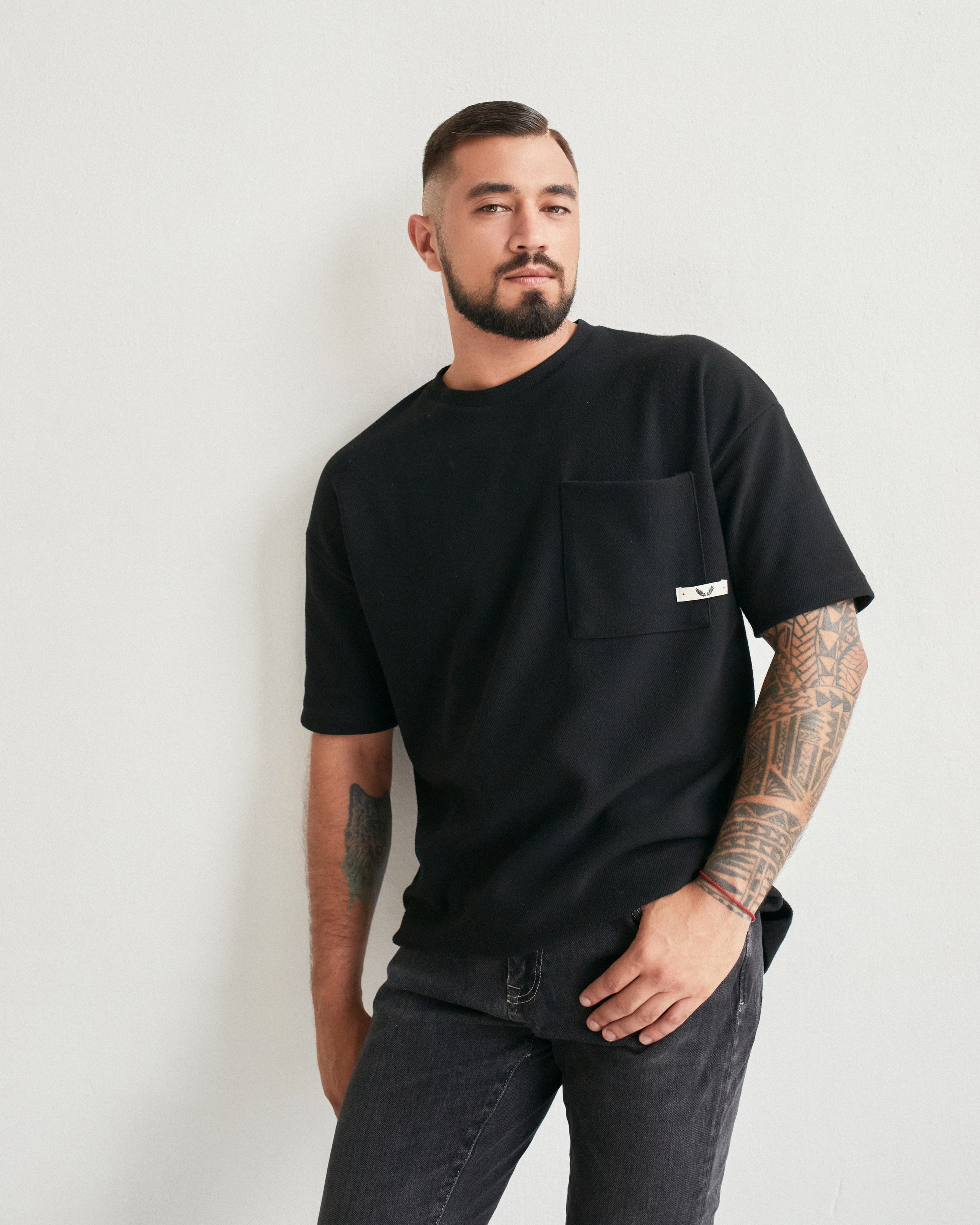 Вячеслав, 183 см, 48-50 р-р. KED Production — продакшн из СПб. Создаём фото, видео и контент, который помогает брендам и селлерам продавать больше