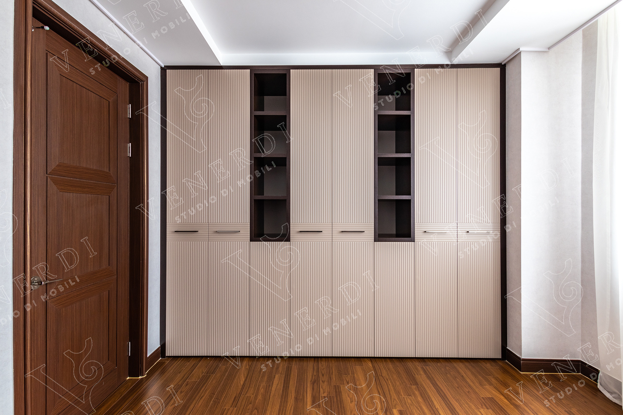 Фотосъёмка для мебельной мастерской Venerdi. Профессиональный фотограф в Астане