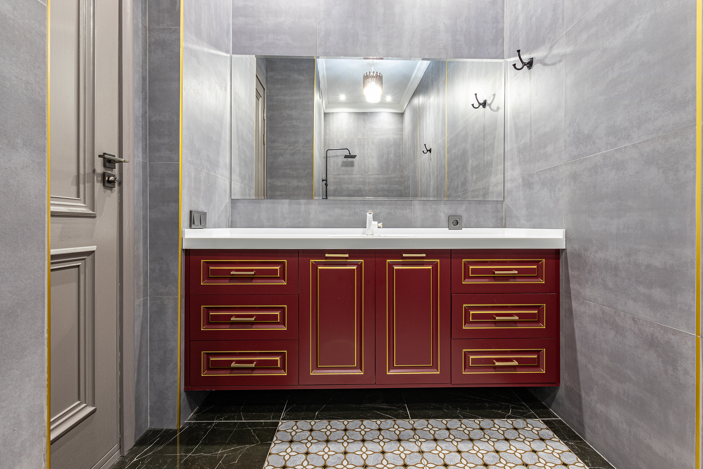 Фотосъёмка для мебельной мастерской Venerdi. Профессиональный фотограф в Астане