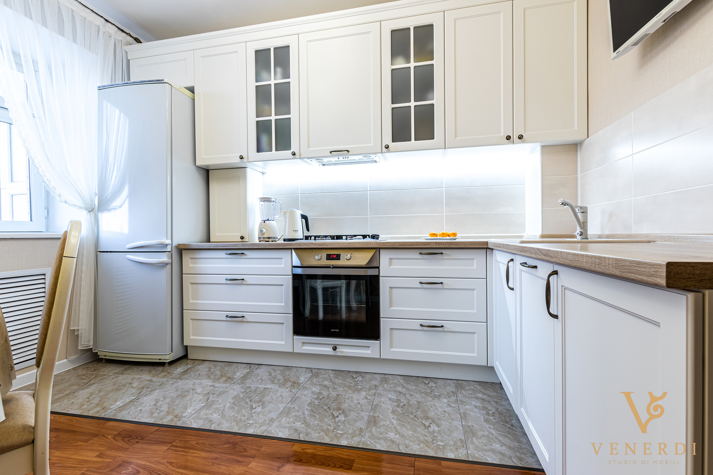 Фотосъёмка для мебельной мастерской Venerdi. Профессиональный фотограф в Астане