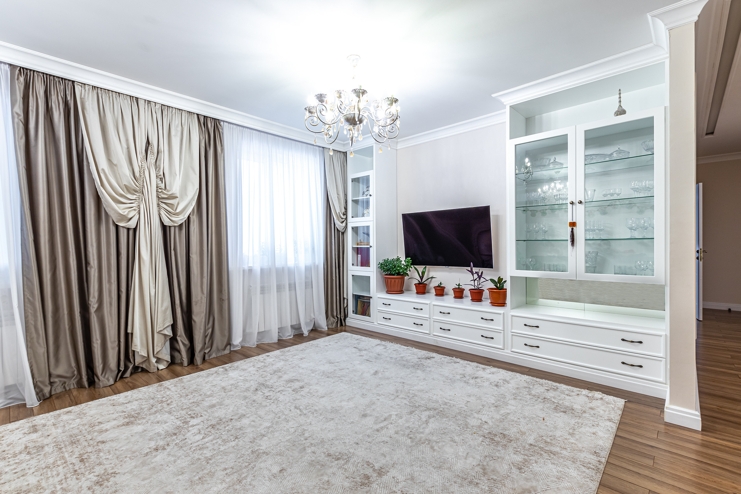 Фотосъёмка для мебельной мастерской Venerdi. Профессиональный фотограф в Астане