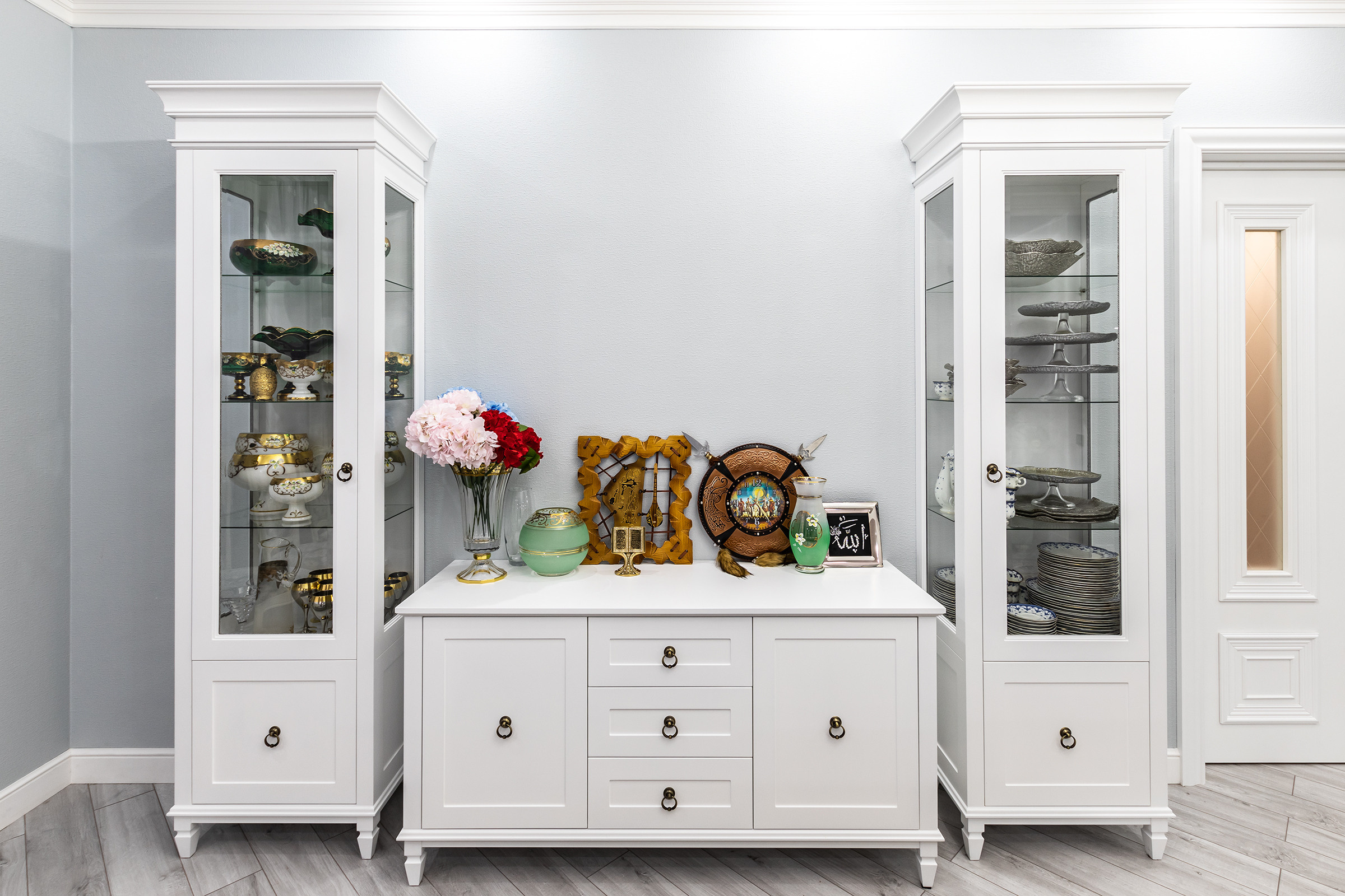 Фотосъёмка для мебельной мастерской Venerdi. Профессиональный фотограф в Астане