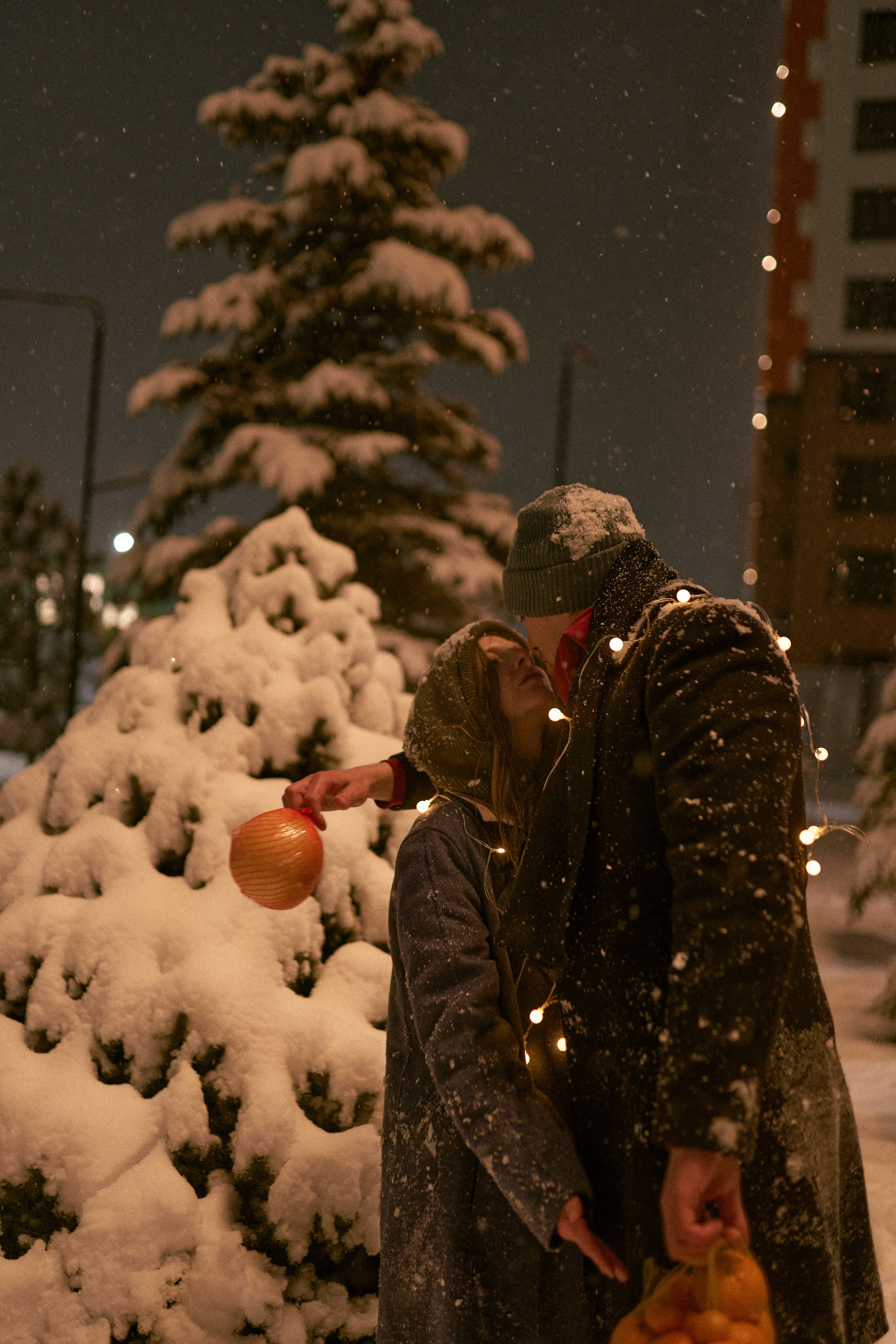 Snowy winter walk. Фотограф в Алматы Анастасия Новоселова