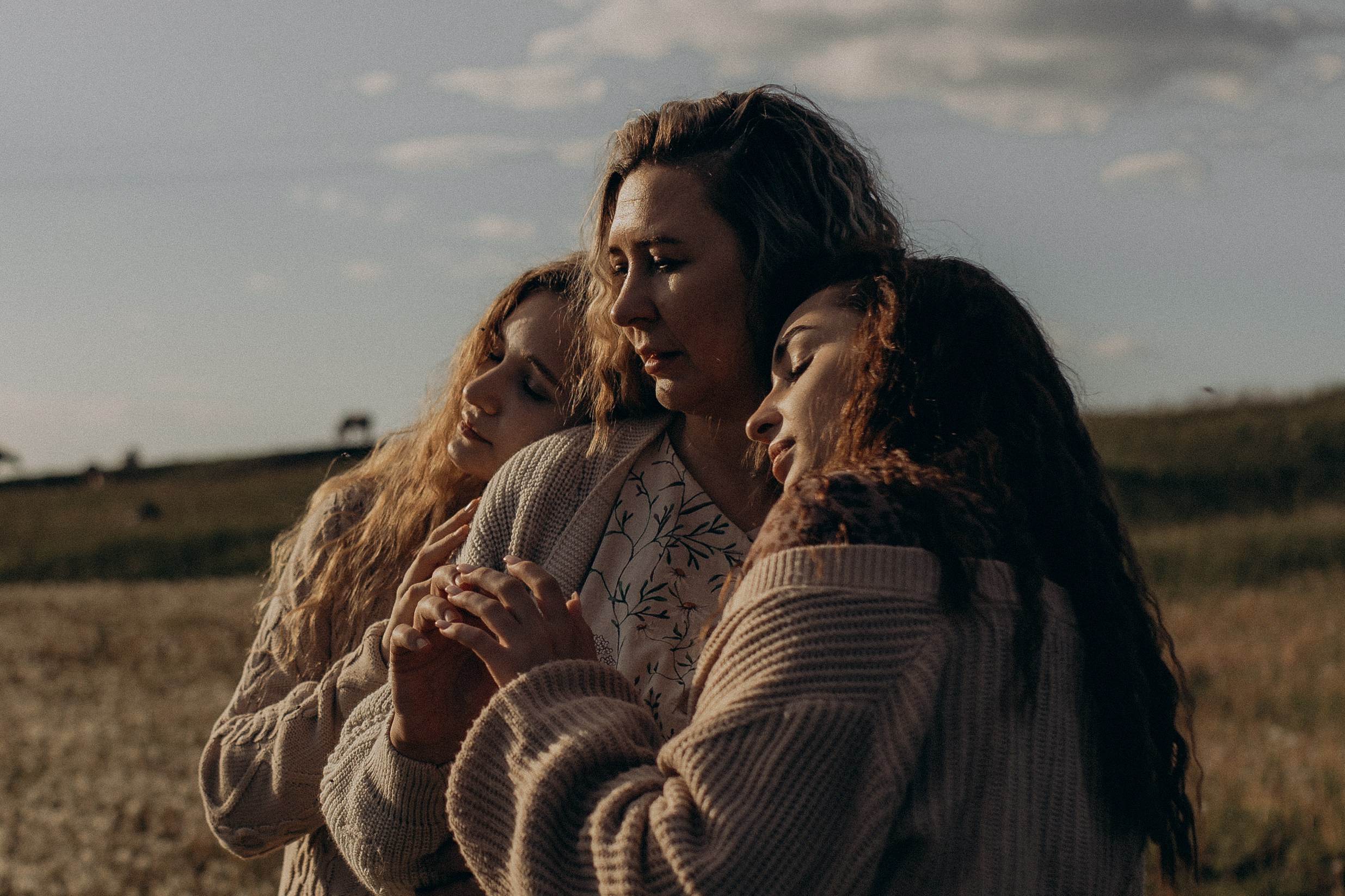 Настя с Дарьей и Ульяной. Семейный фотограф lifestyle в Новосибирске Елена Шпилевая