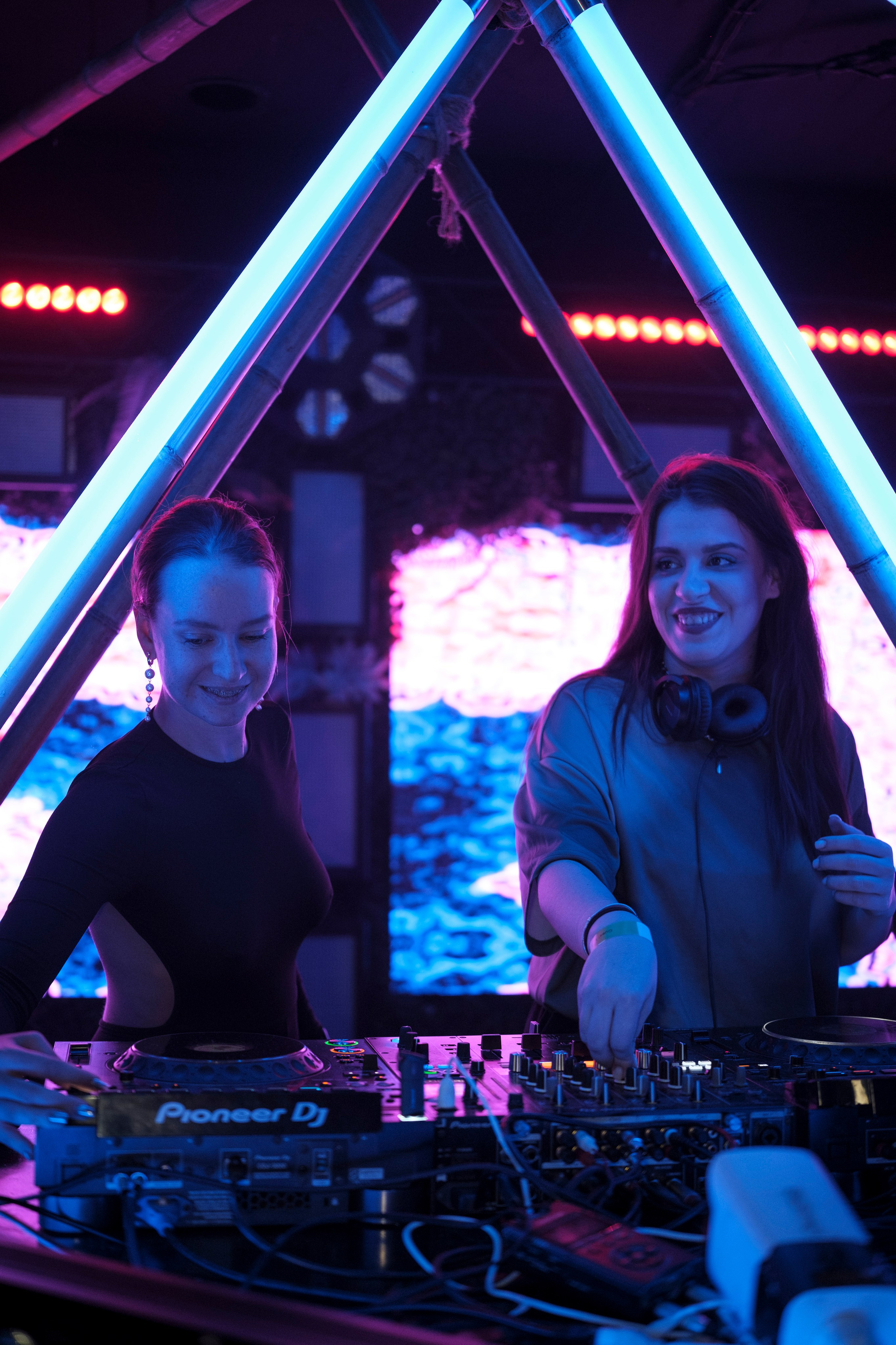 Embargo 3/02. Главная