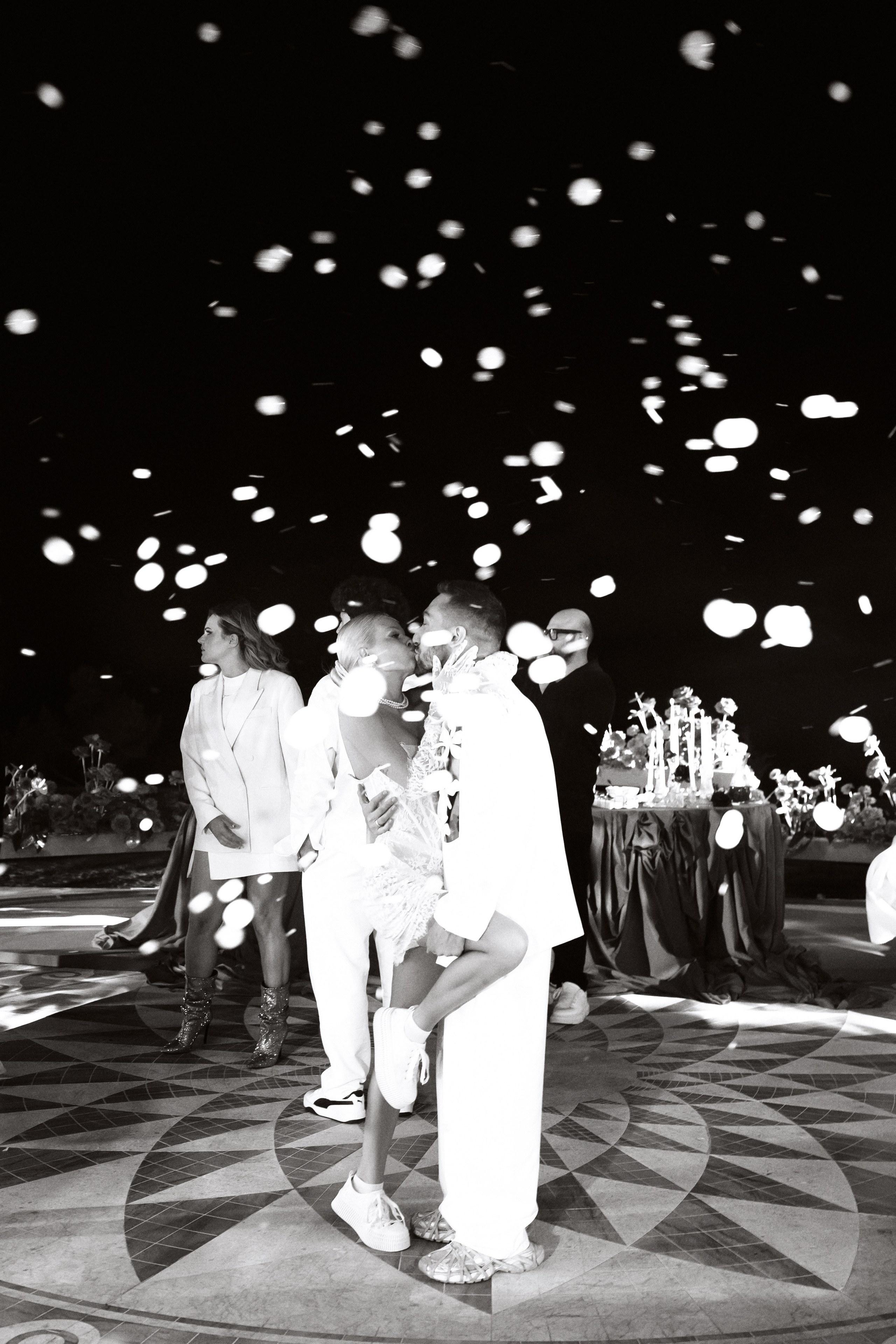 «Ты мой случайный космос в скучном небе». Свадебный фотограф Сочи Москва Дубай Снежана Магрин