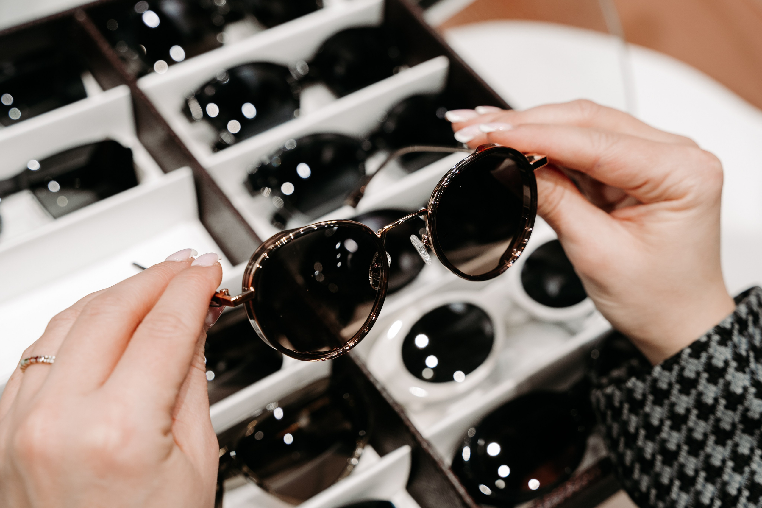 Оптическая_выставка. Репортажный и свадебный фотограф в Москве Рая Небогатова