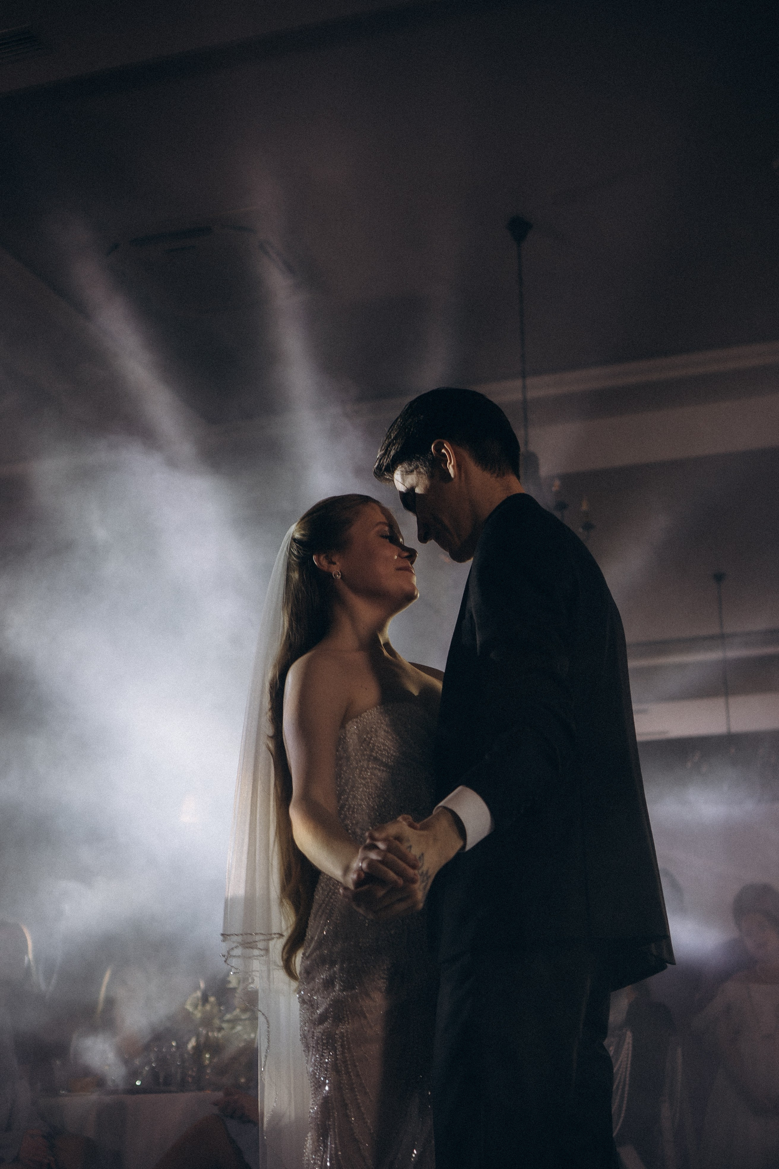 СВАДЕБНАЯ СЬЕМКА СБОРОВ В ОТЕЛЕ И ВЫЕЗД НА ЦЕРЕМОНИЮ (СНЯТО В СИБИРЕ В НИЖНЕВАРТОВСКЕ). Профессиональный фотограф, Санкт-Петербург — Виктория Богомолова