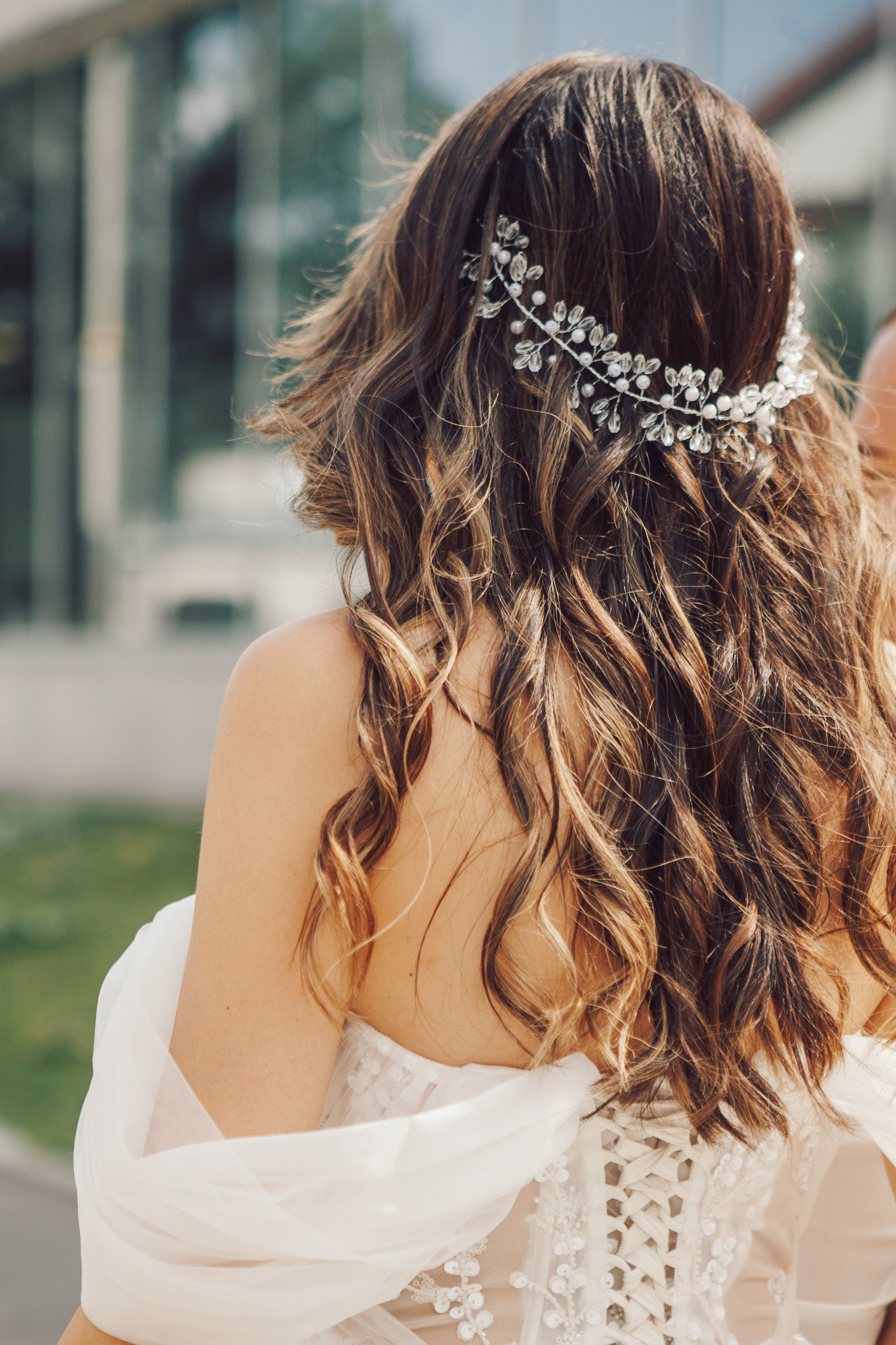 Молодожены в павильоне космонавтики и авиации №34 на вднх и в ресторане московское небо. Фотограф Ольга Ефремова