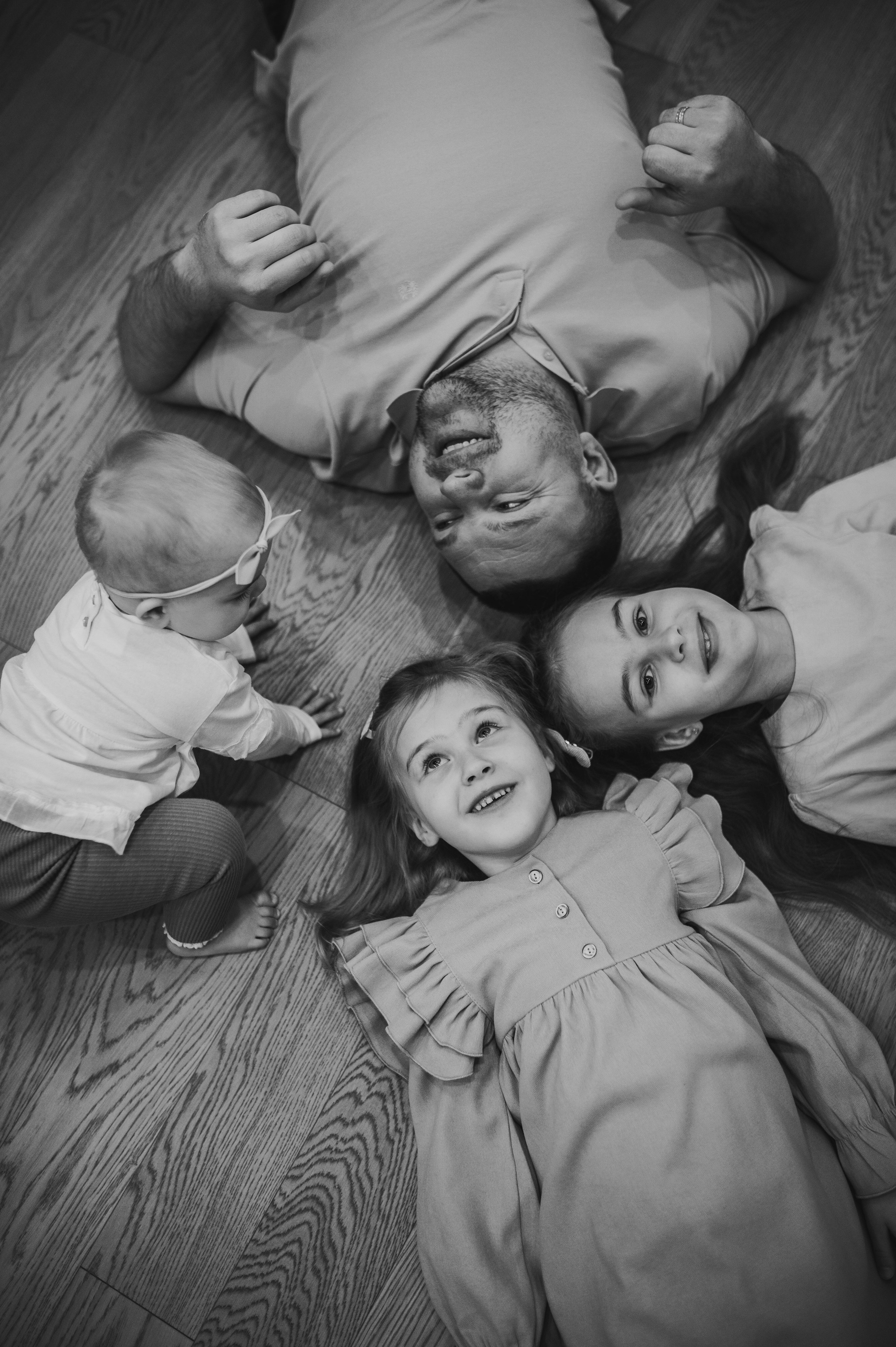 Годик младшей сестрёнке. Семейный фотограф в Домодедово и Москве Елена Пичугина