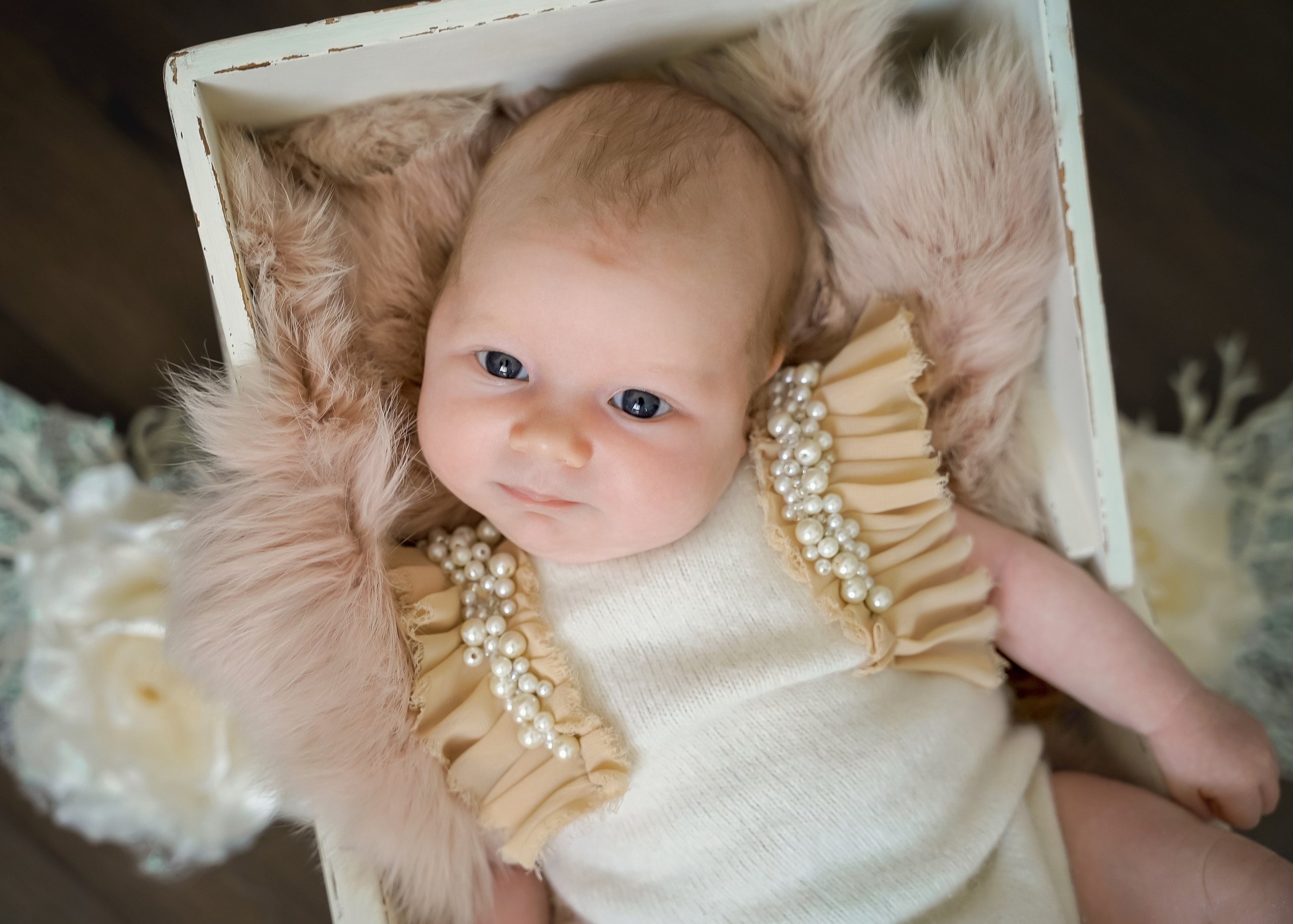 СЪЕМКА НОВОРОЖДЕННОГО С РОДИТЕЛЯМИ. Фотограф в Ялте Инна Найден. Детский и семейный фотограф