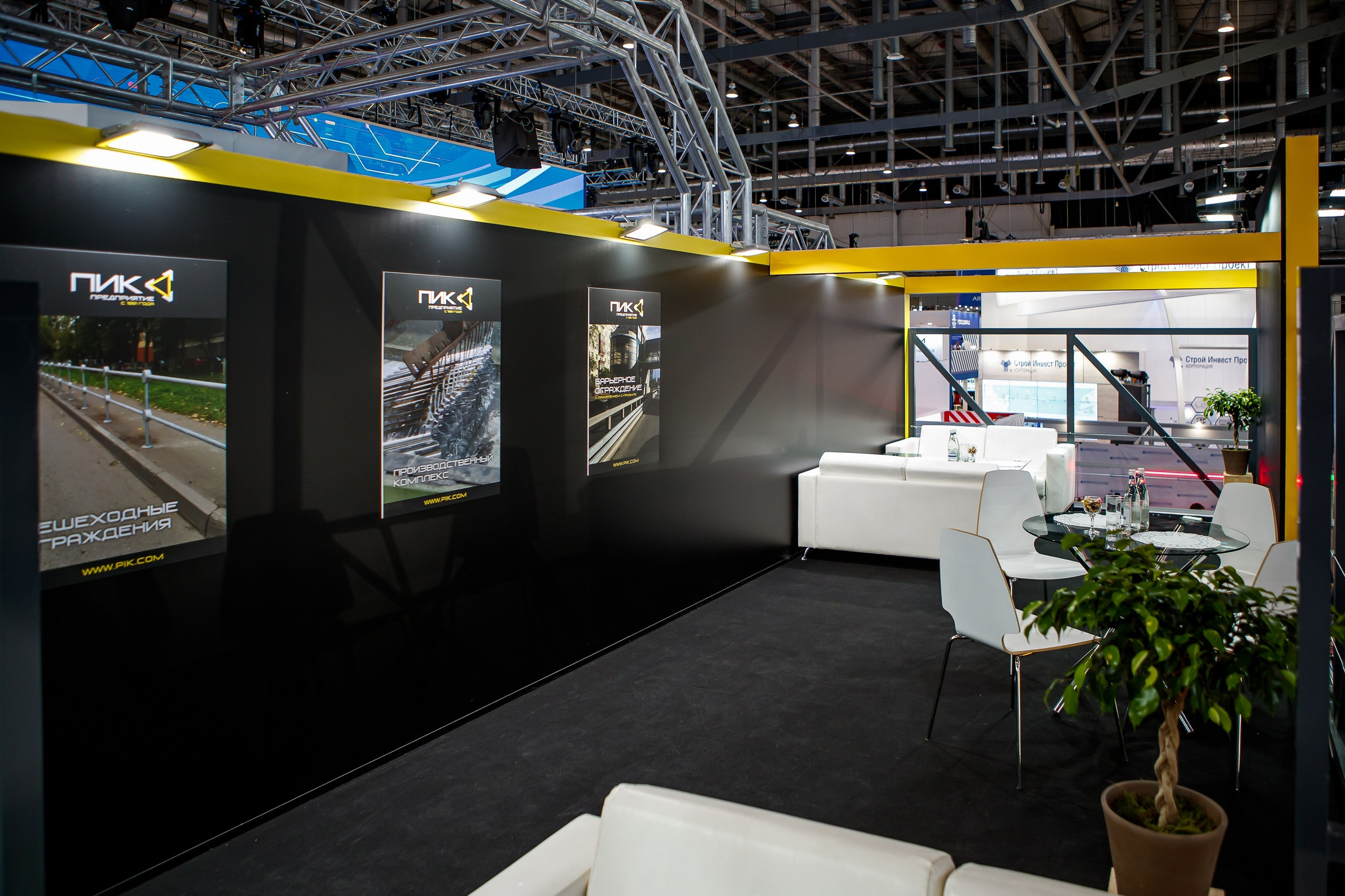 Фотосъёмка работы стенда для Предприятия ПИК. Фотограф на выставку в Москве