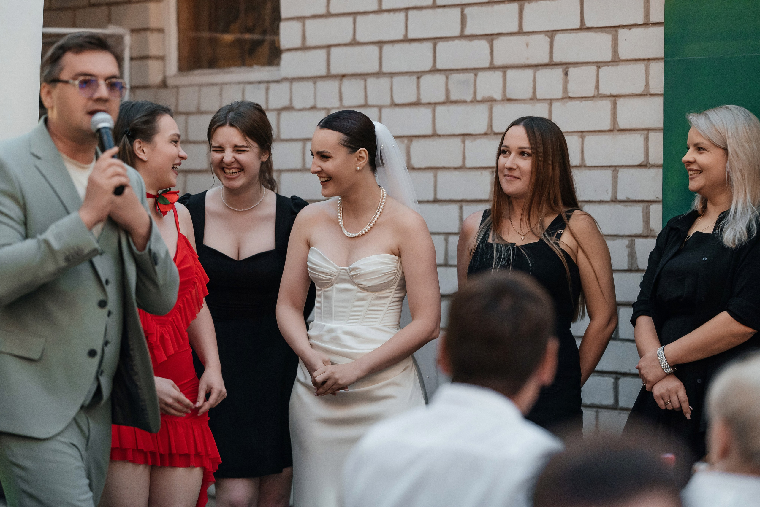 «Свадьба Даши и Артема». Школьный фотограф в Валуйках. Фотосессии для выпускников и изготовление выпускных альбомов в городе Валуйки и в Белгородской области