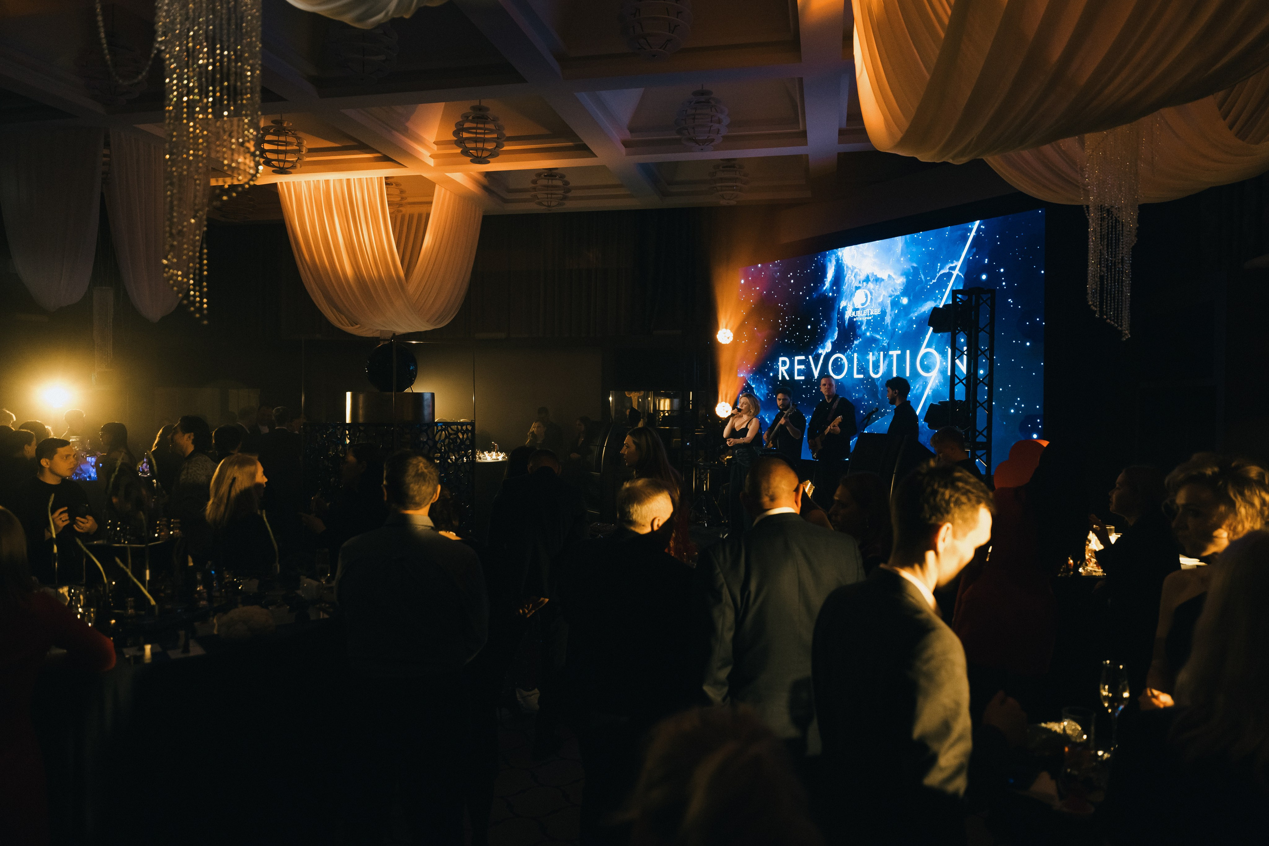 9 лет Doubletree by Hilton Tyumen. Свадебный и портретный фотограф в Тюмени Женя Черемнова