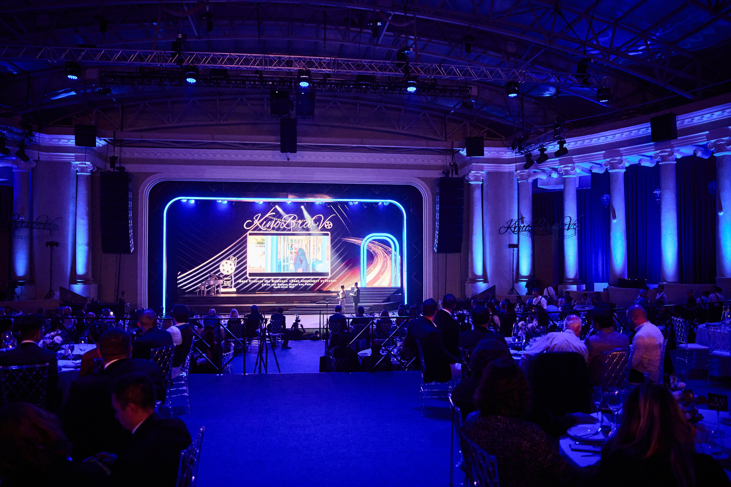 Фотосъемка репортажа кинофестиваля. Профессиональный фотограф в Сочи Виктория Джой. Обучение