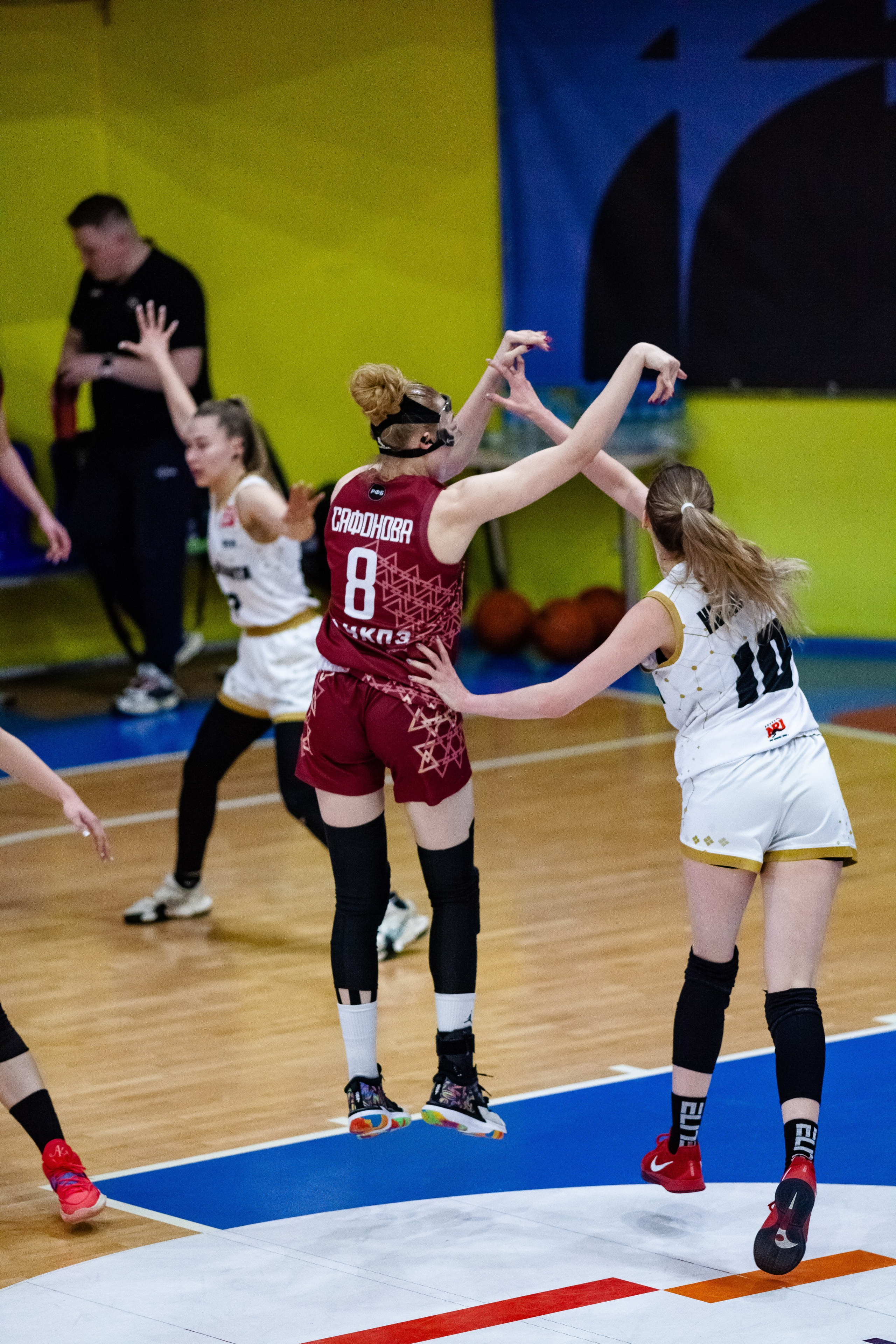 ЧГУ-Атланта — Славянка. Фотография