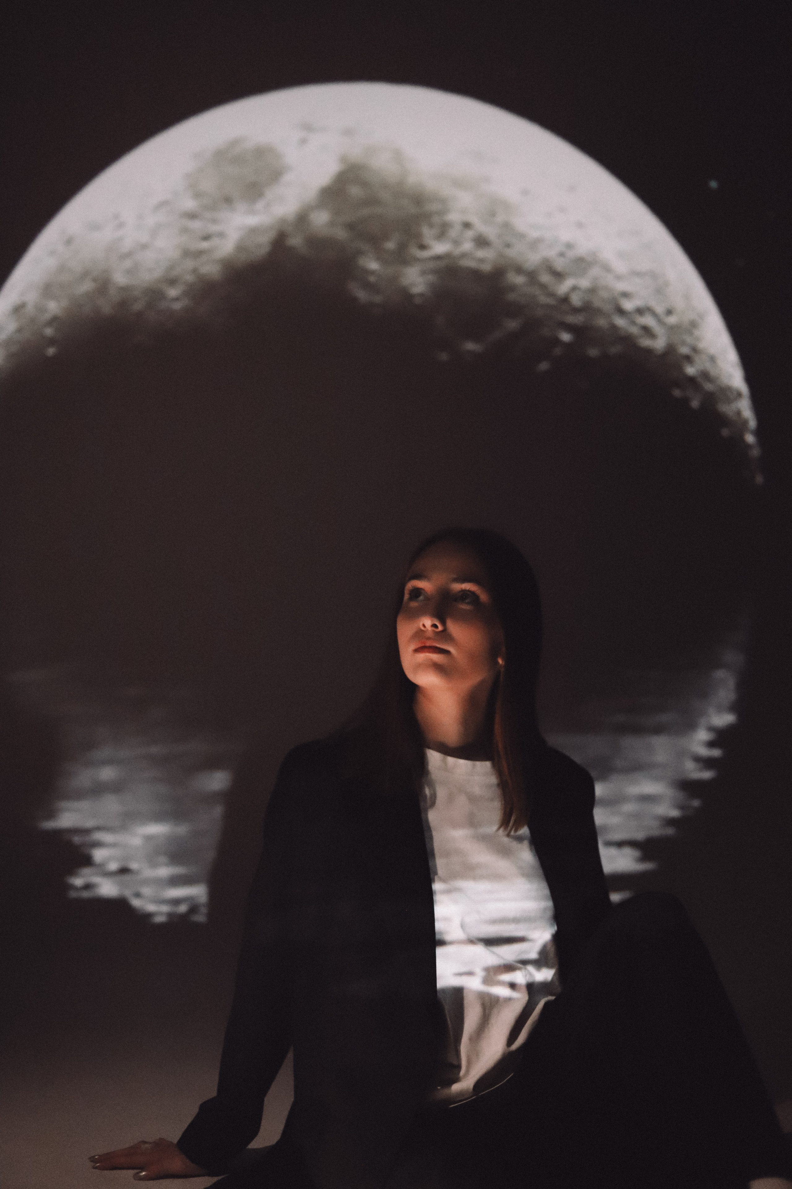 Вечерний фотодень в зале «Grey» с проектором. Фотостудия LIGHT в Люберцах