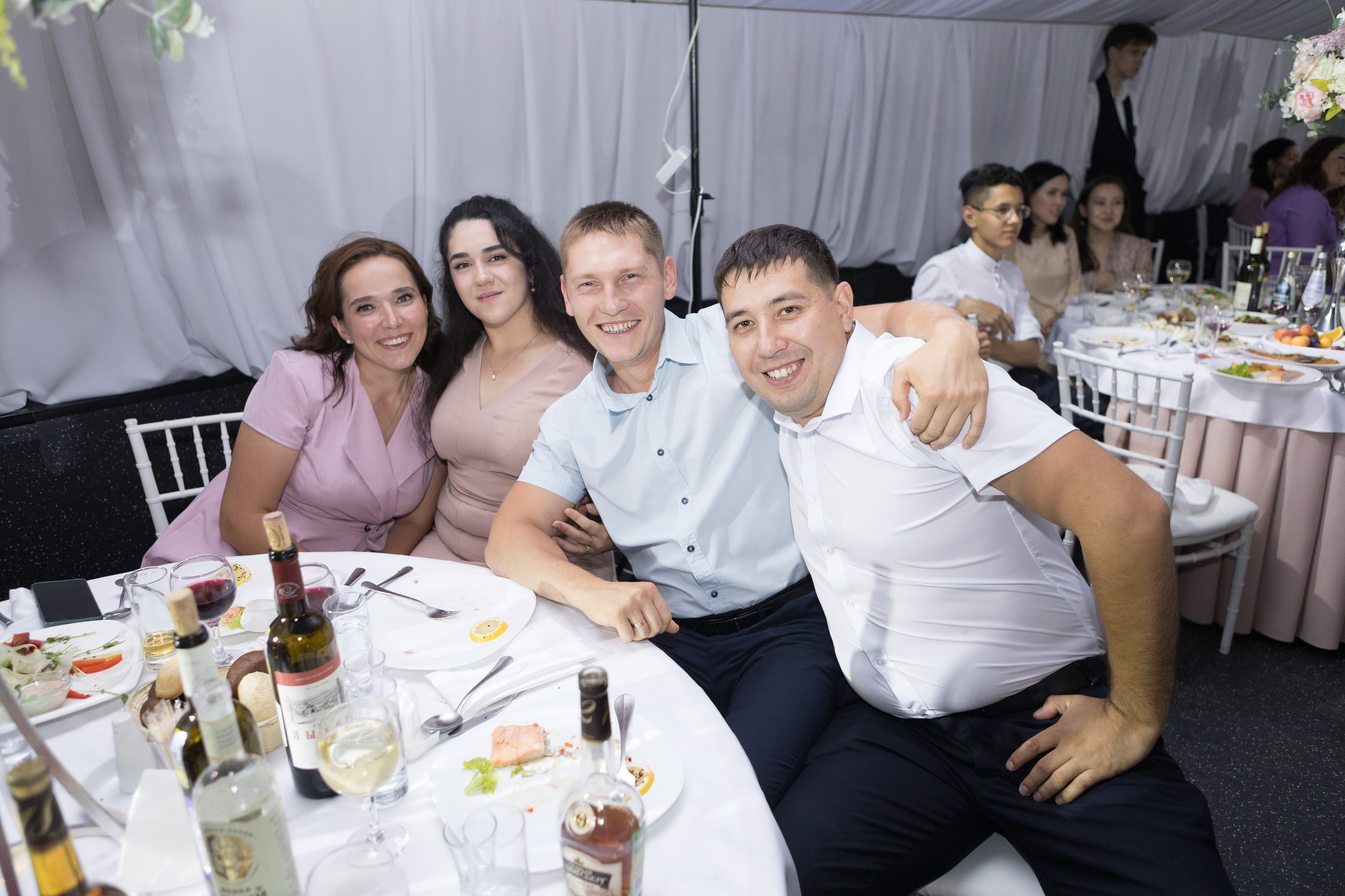 Свадебный фотограф Уфа — Руслан ГабдлисламовЖивые эмоции, красивые кадры, воспоминания на всю жизнь.Работаю по всей Республике Башкортоста. Свадебный фотограф Уфа Руслан Габдлисламов