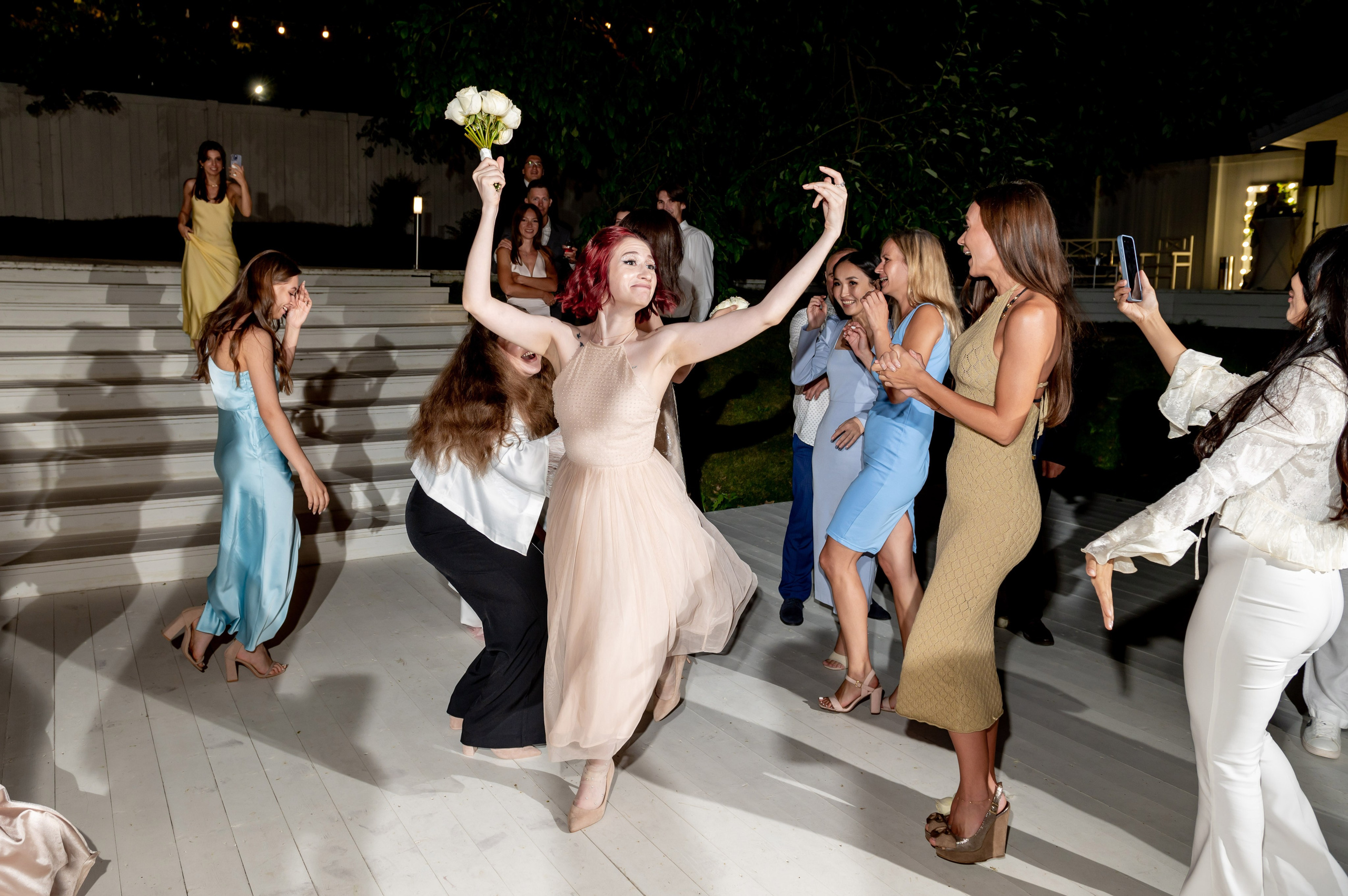 Классическая свадебная фотосессия Аины и Антона по самым красивым местам для свадебной прогулки в Санкт-Петербурге. Портретный, семейный и свадебный фотограф в Санкт-Петербурге и в Пушкине Ширяев Денис