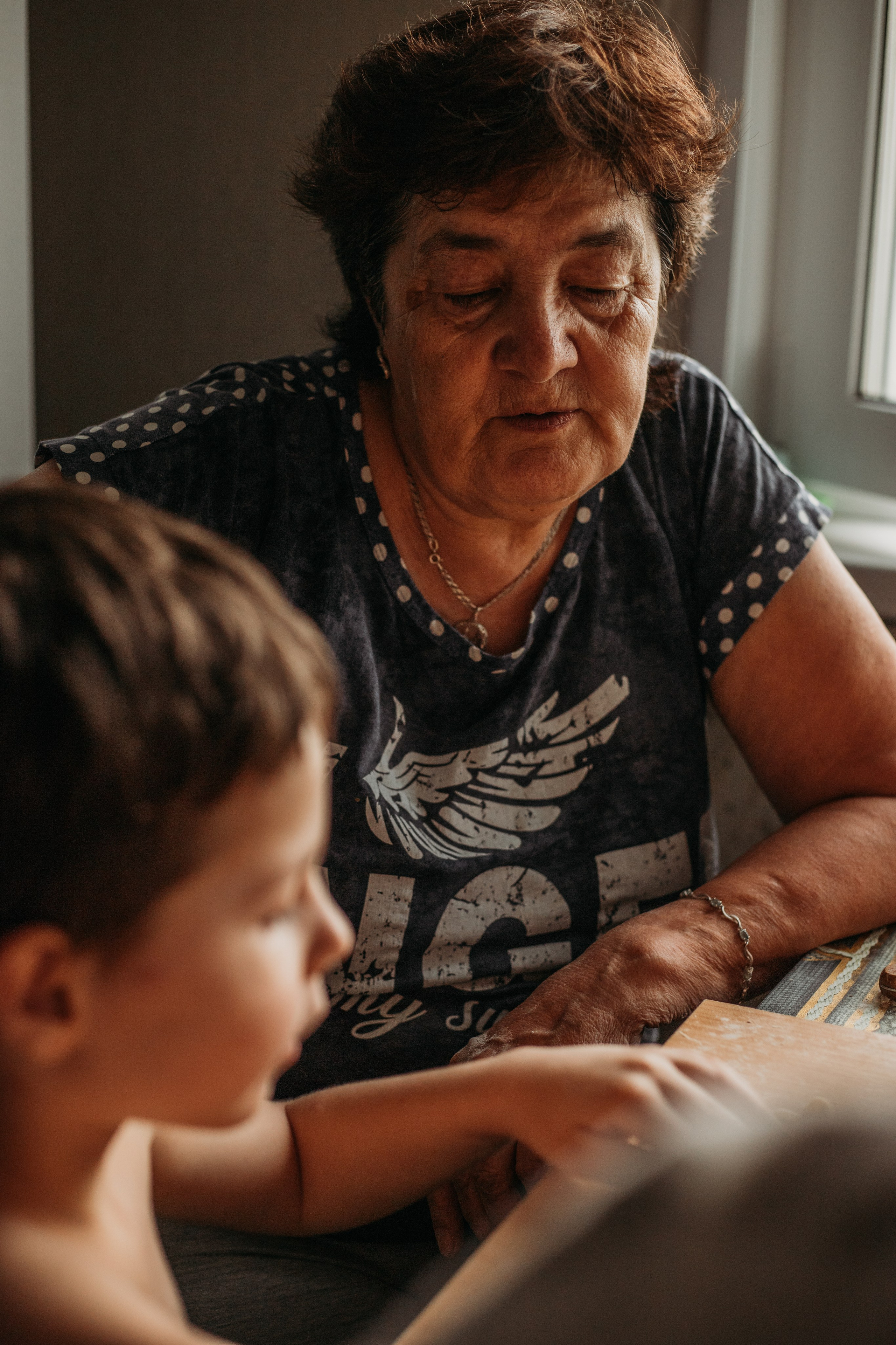 Домашняя фотосессия моей семьи. Венера Гайн. Репортажный фотограф  Тюмень. Обучение фотографии с 0