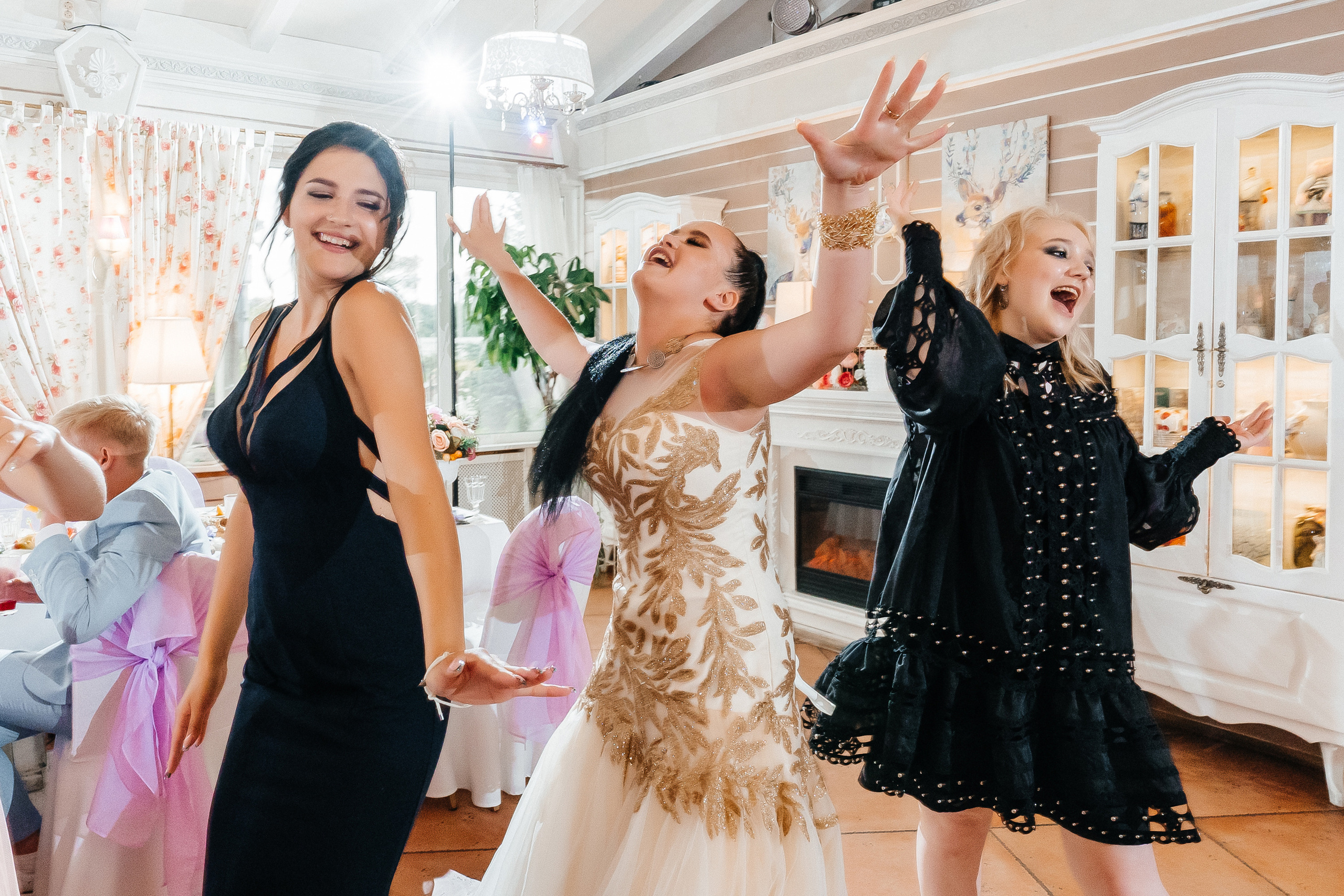 Выпускной XX. Свадебный и репортажный фотограф-видеограф Москва и Московская область