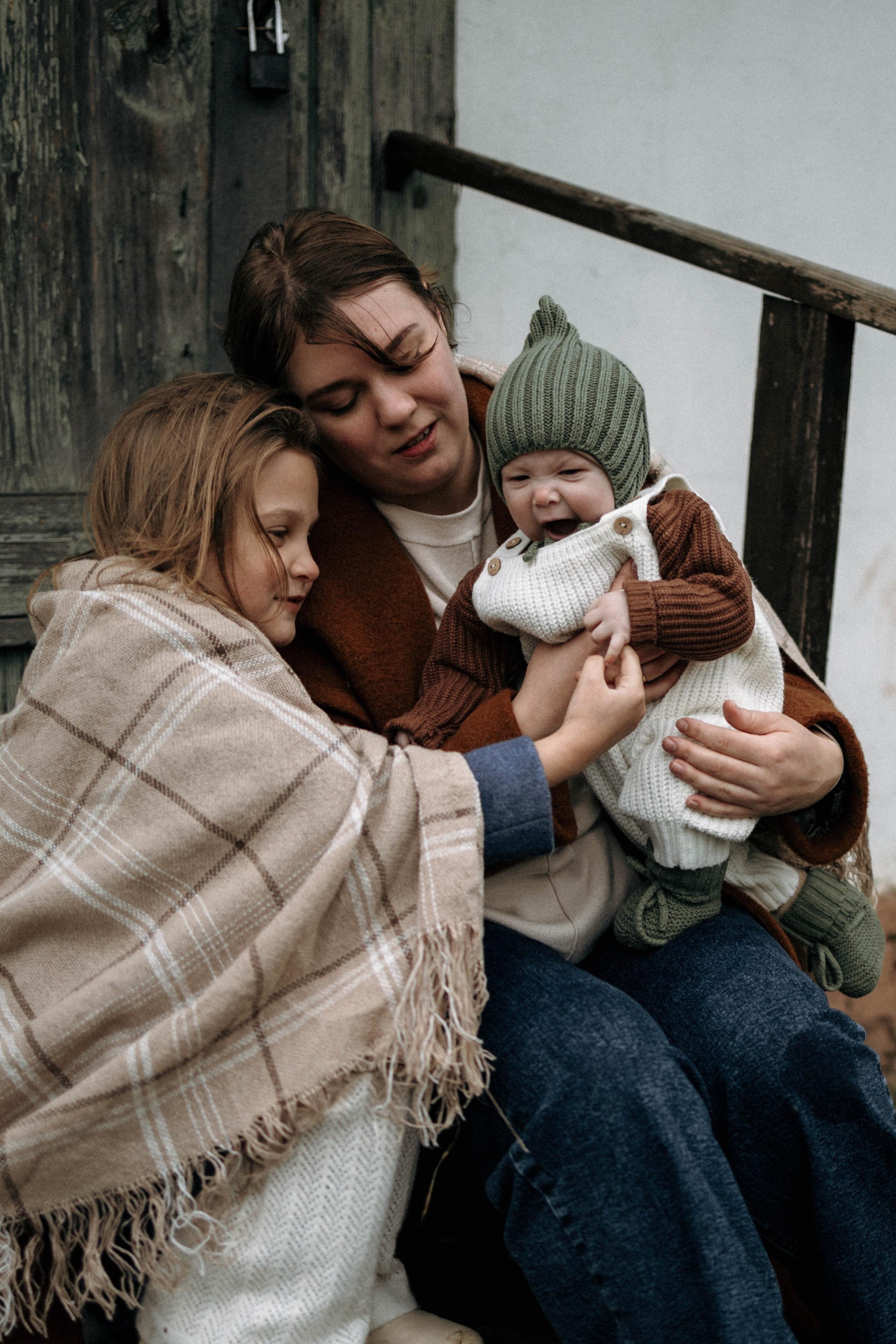 Прогулка мамы с детьми в Коломенском. Семейный и детский фотограф в Москве Маргарита Сереброва