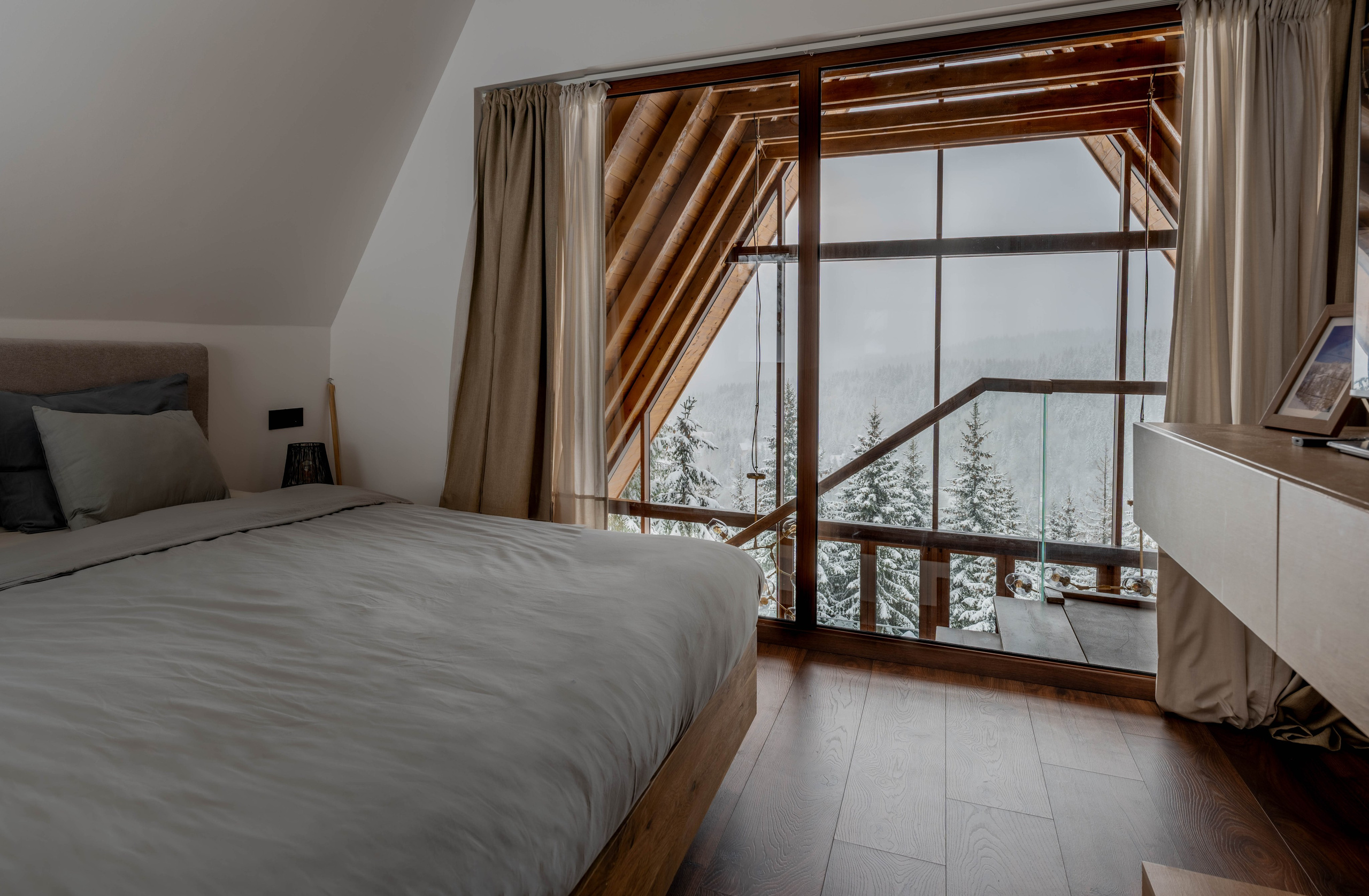 Sofia Kop. Photographer Liana Sudets Serbia Kopaonik Brzece Brus