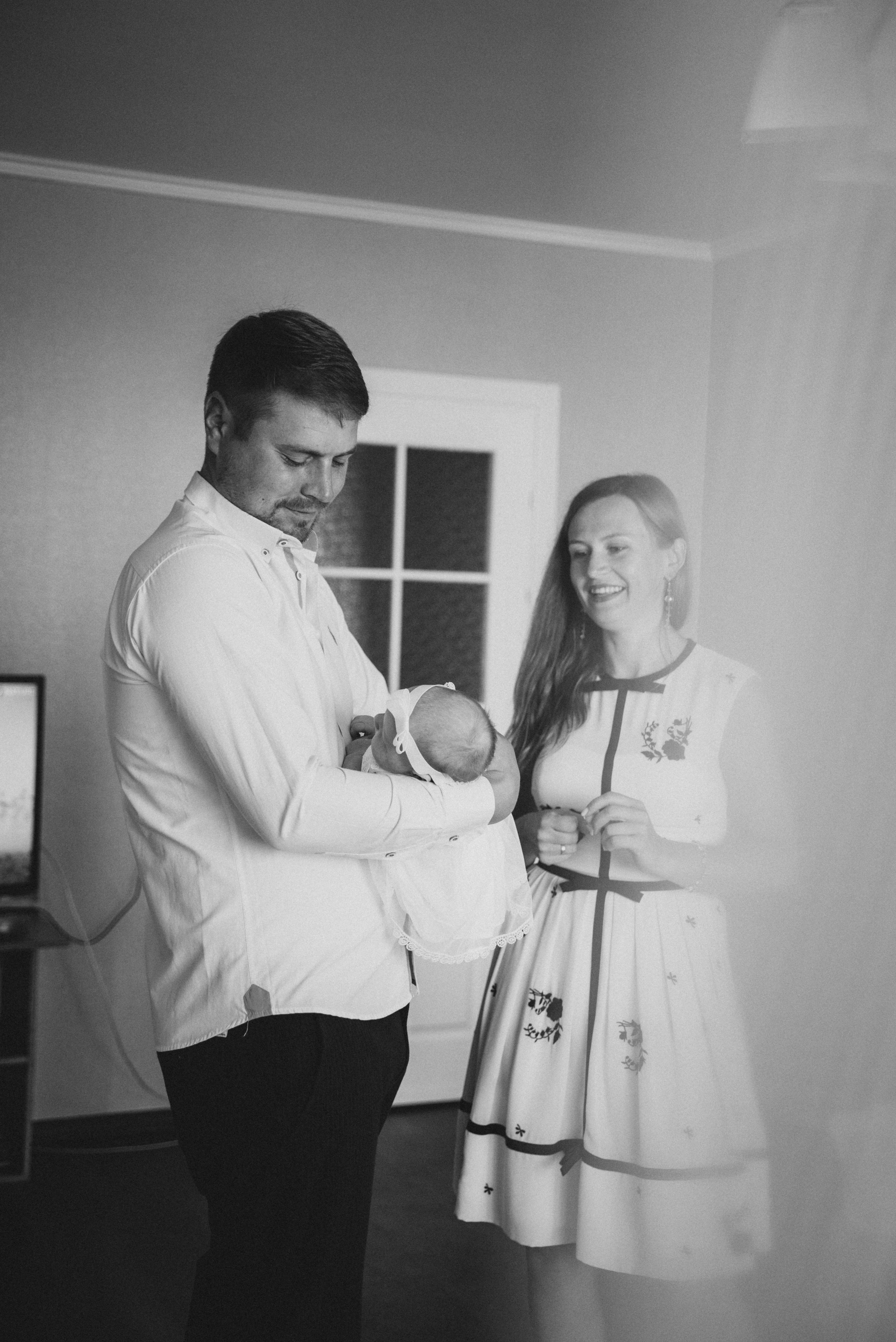 Католическое крещение (частично конфиденциальная). Семейный фотограф в Минске Дарья Дреко