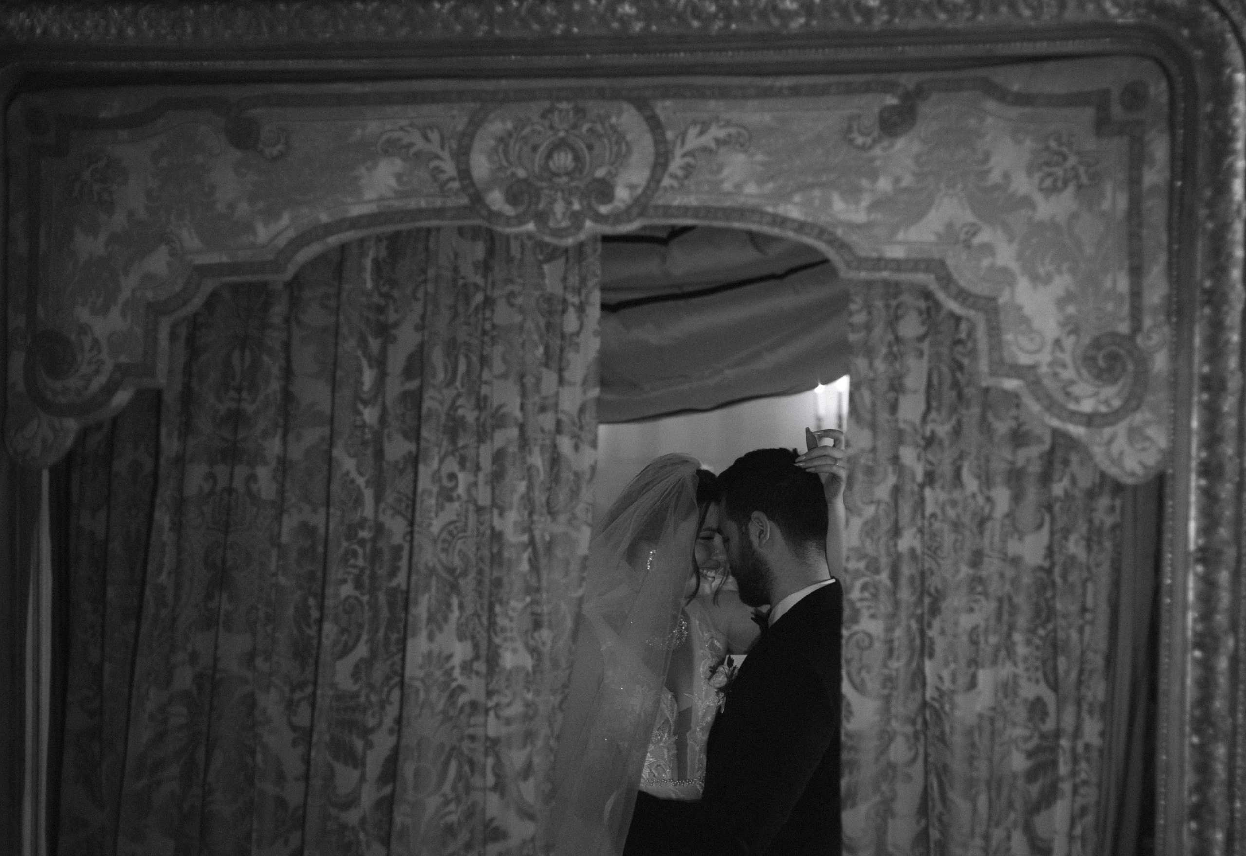 Две страны — одна любовь