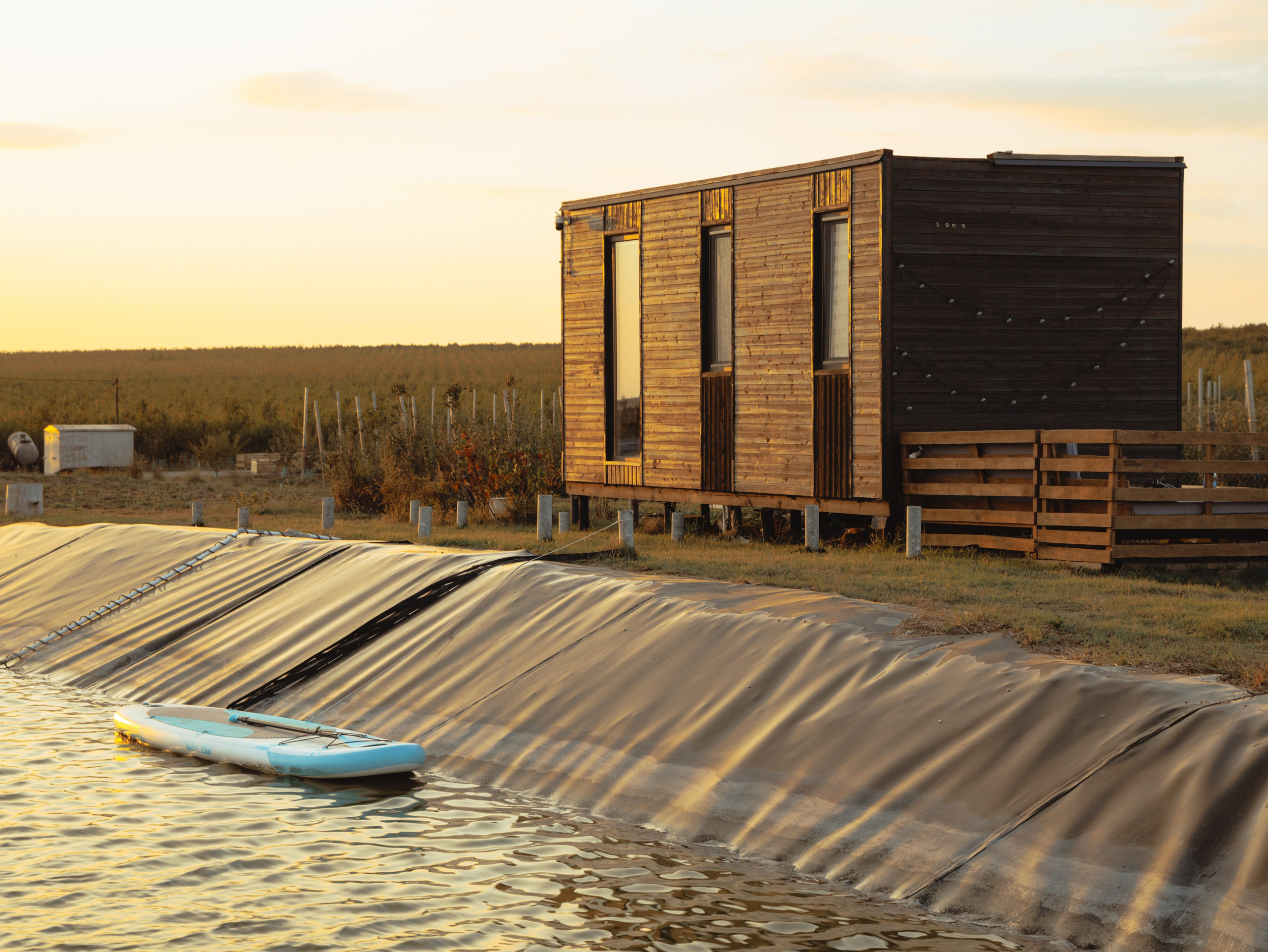 Domik в саду. Артем Корнев Фотограф