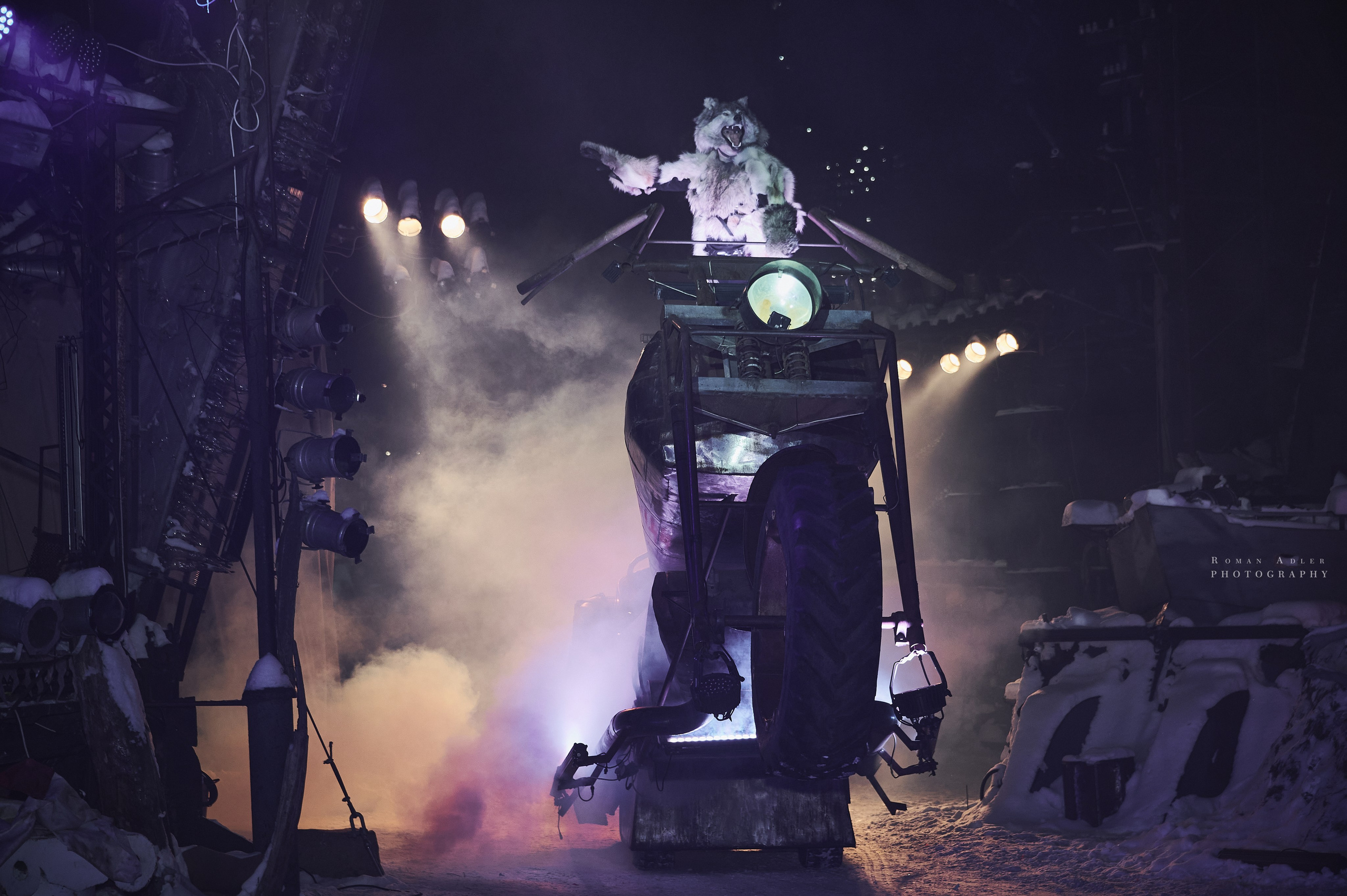 Новогодняя сказка от Ночных волков. Фотограф Роман Адлер