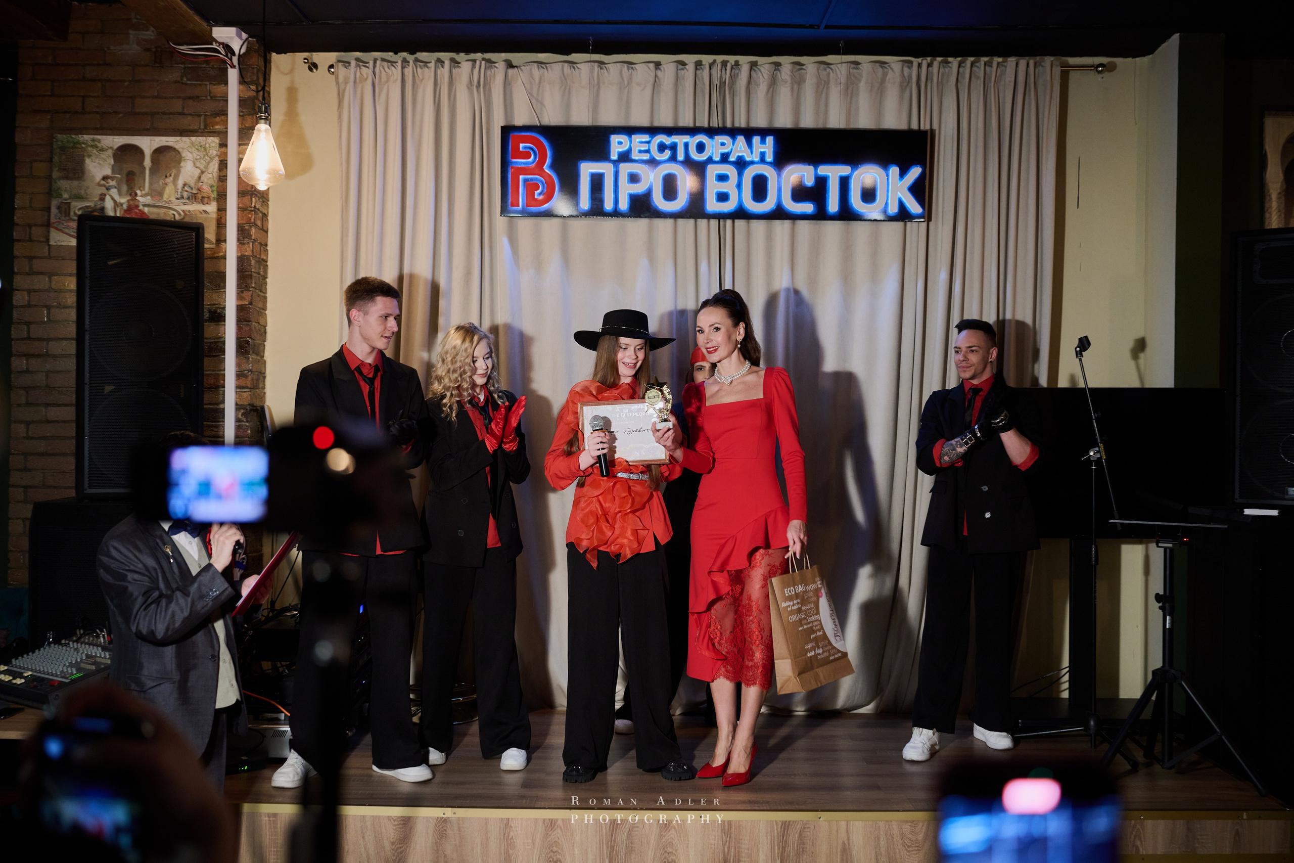 ТОП 50 успешных персон России. Фотограф Роман Адлер