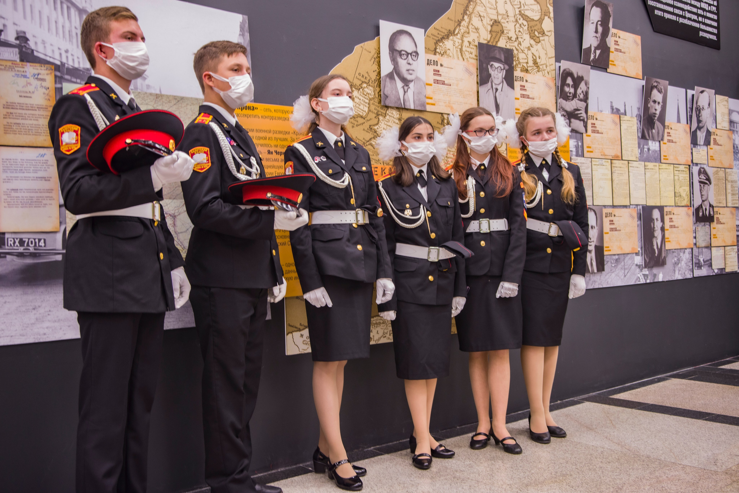 Выставка «Военная Разведка. Гриф Секретно». Фотограф Роман Адлер