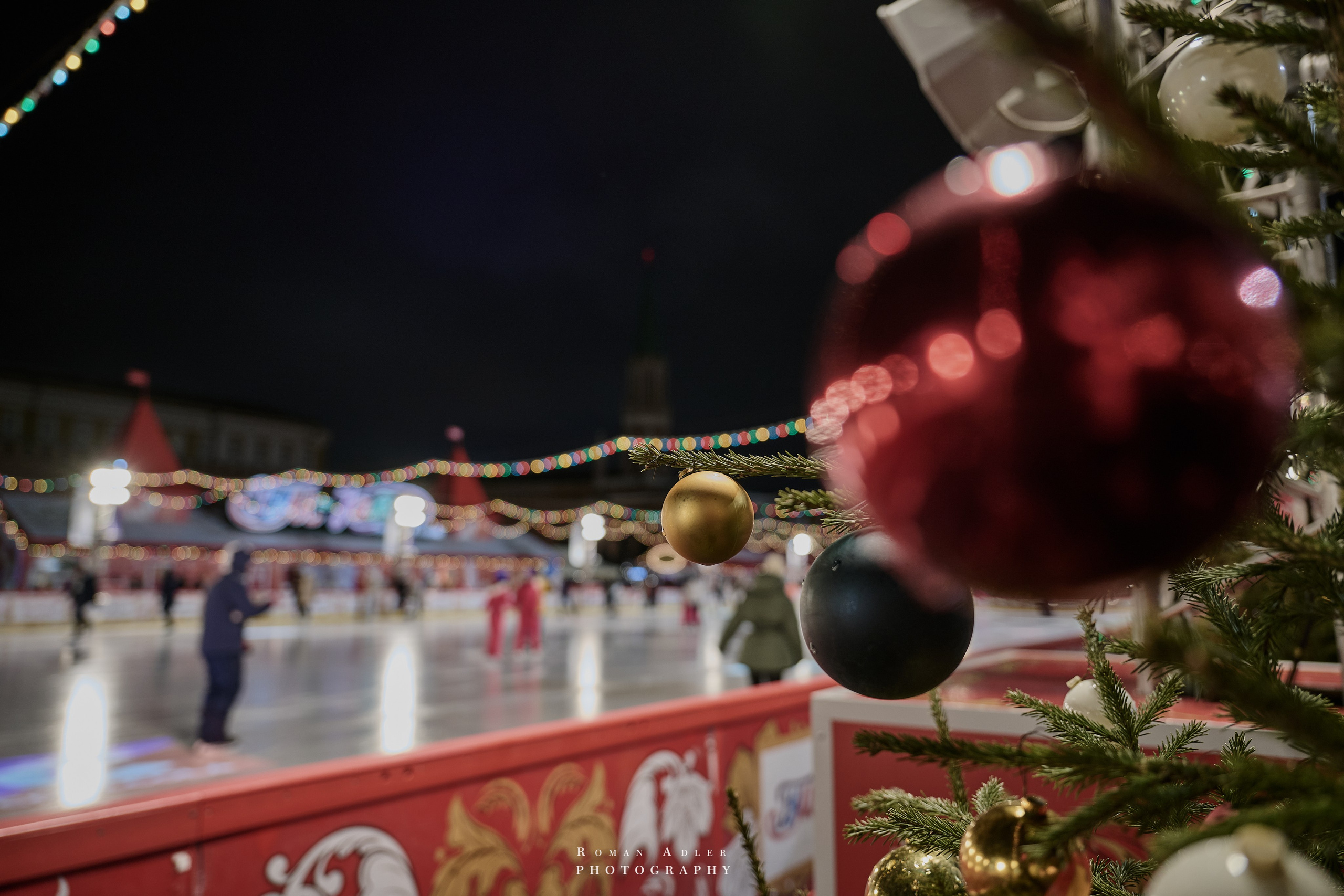 Новогодняя ночная Москва 2025. Фотограф Роман Адлер