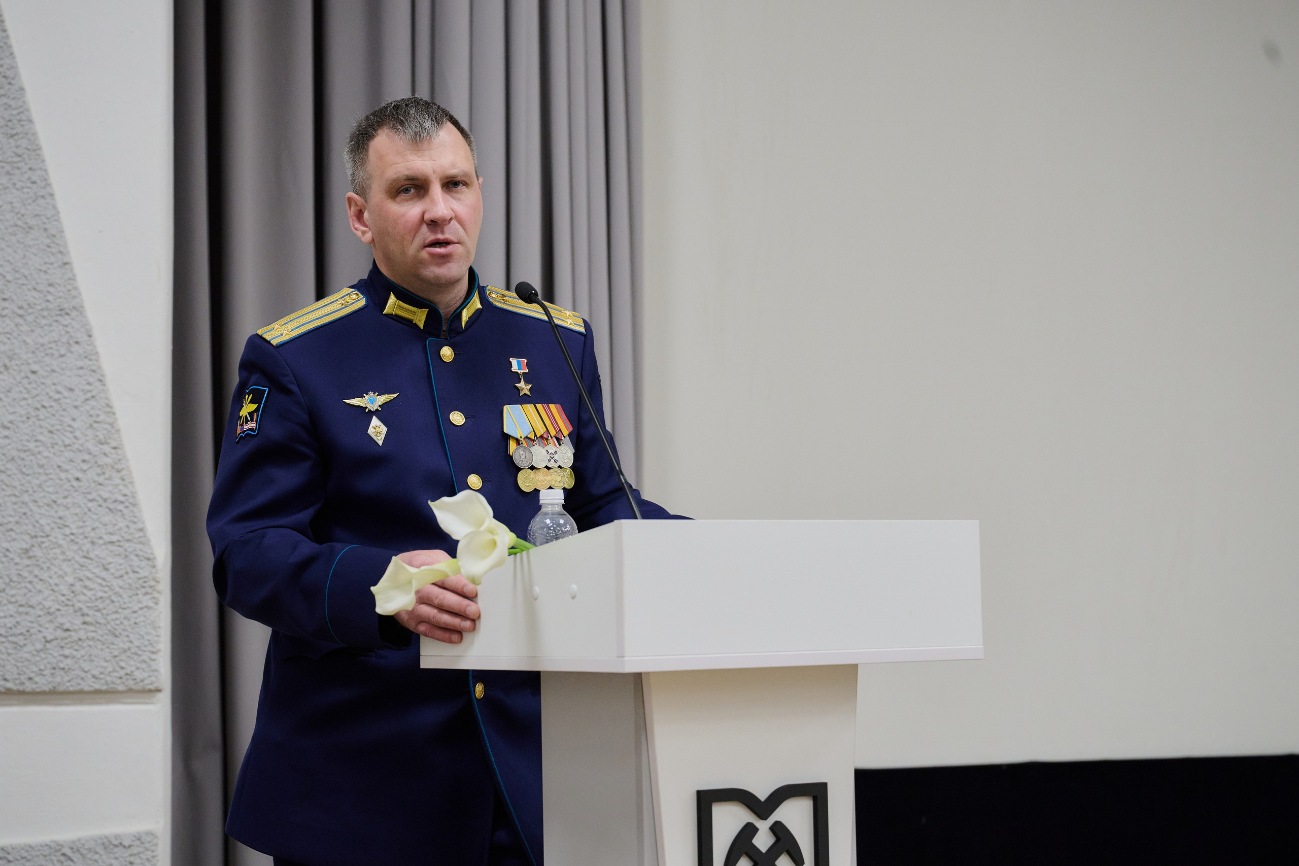 Фотовыставка «Территории» в Росгеолфонде. Фотограф Роман Адлер