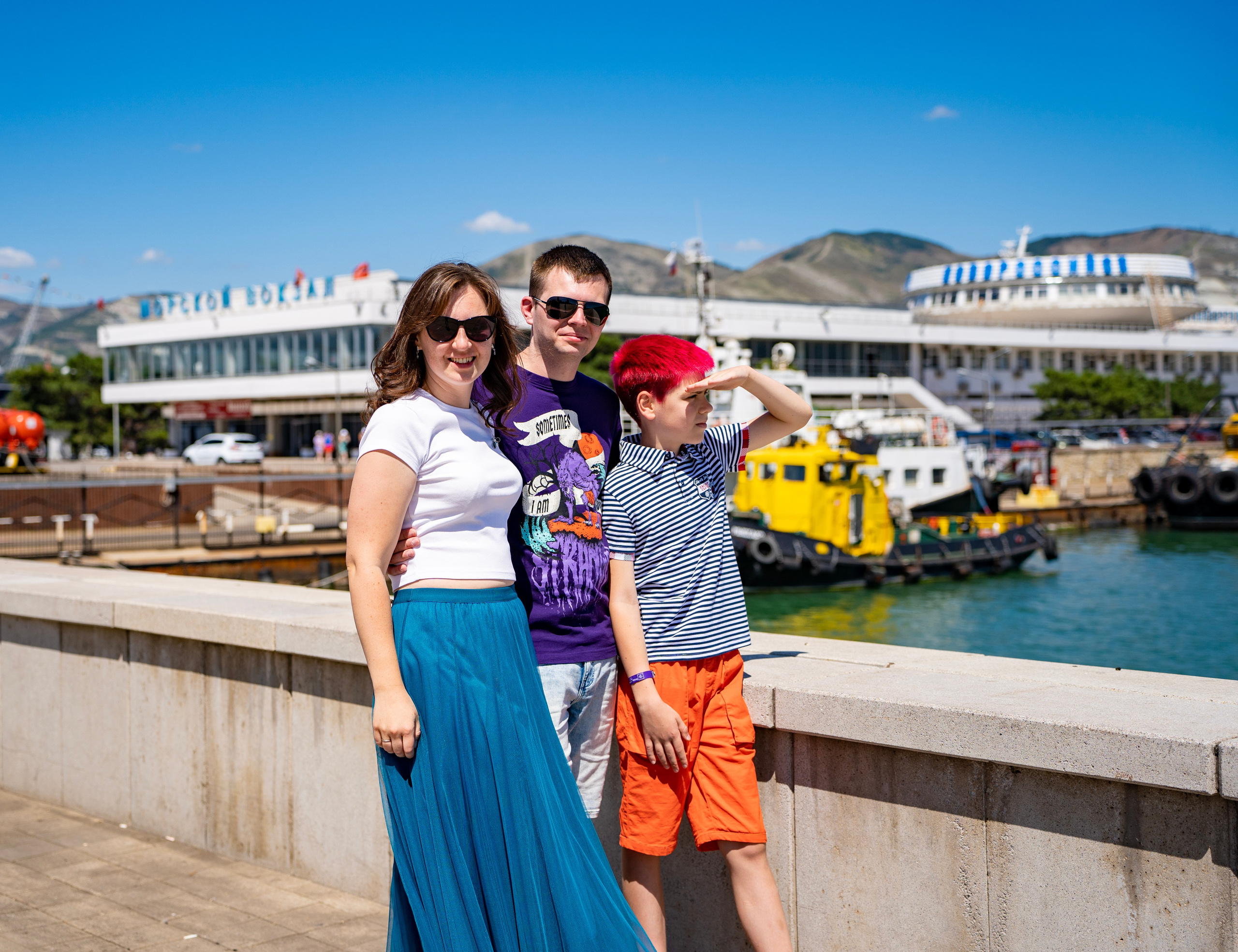 Летняя фотопрогулка по Новороссийску. Семейный и детский фотограф Екатерина Черняева. Снимаю портреты, love story, фотопрогулки, работаю на улице, в кафе, студии, дома у клиента