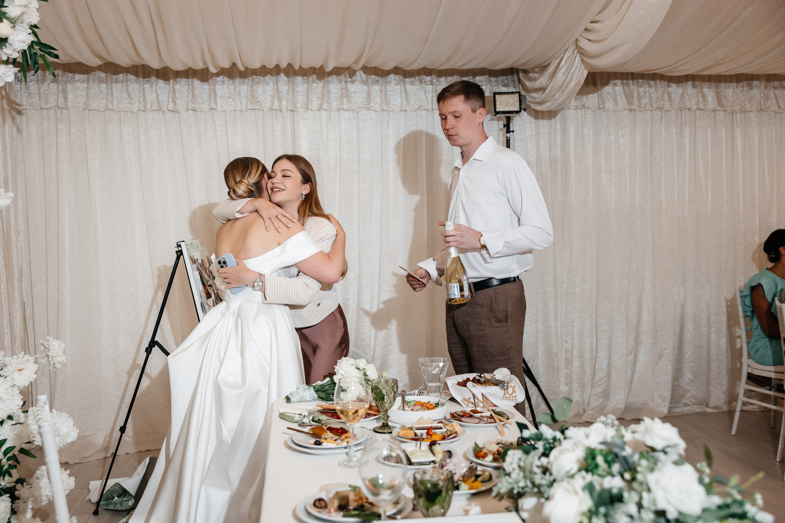 Анонс свадьбы Юлии и Игоря. Городская лавстори в Севастополе. Свадебный фотограф в Крыму и Севастополе Ольга Баскакова