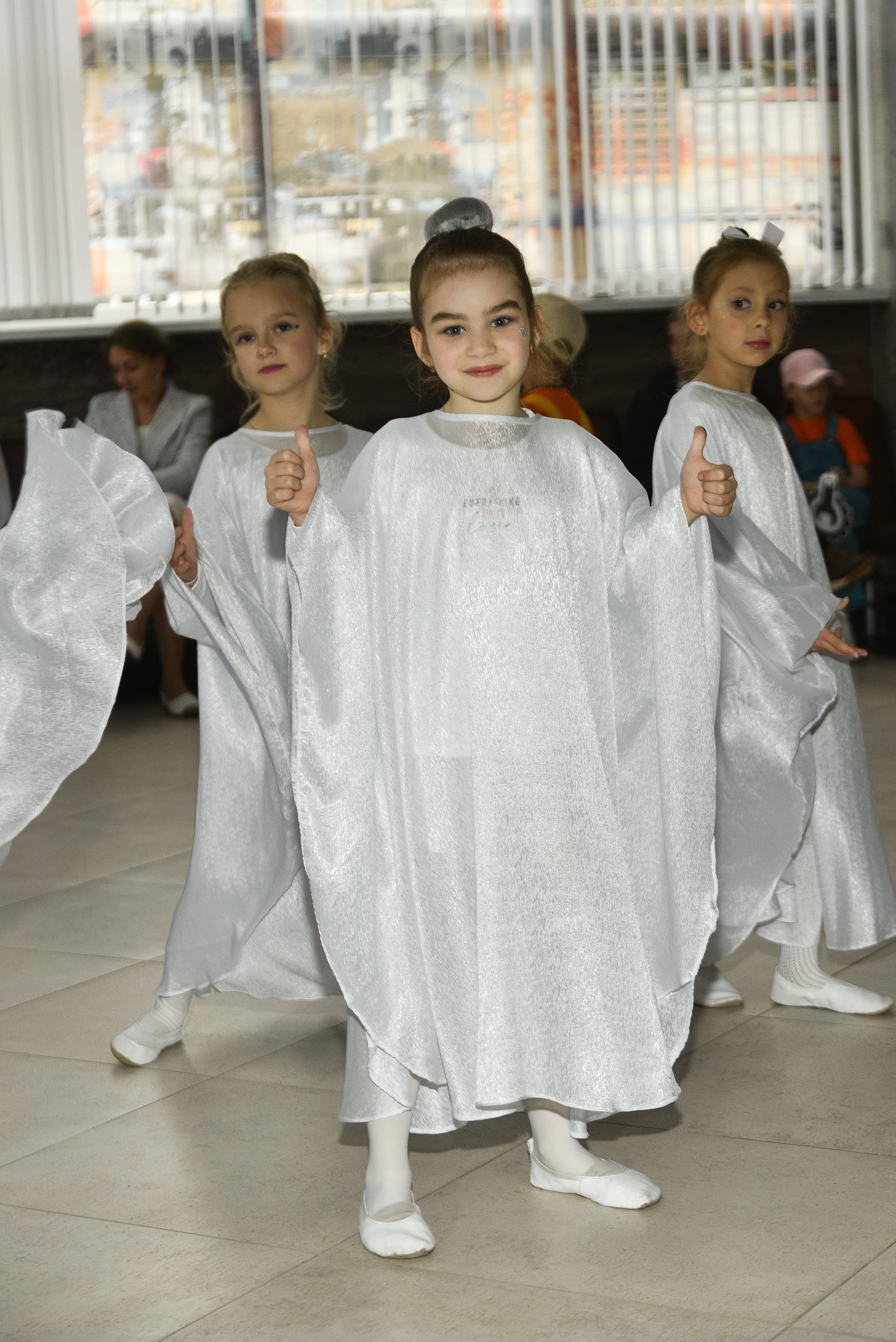 Выпускной 2025, детский центр «Самовар». Фотограф Олег Юршевич Солигорск Минск