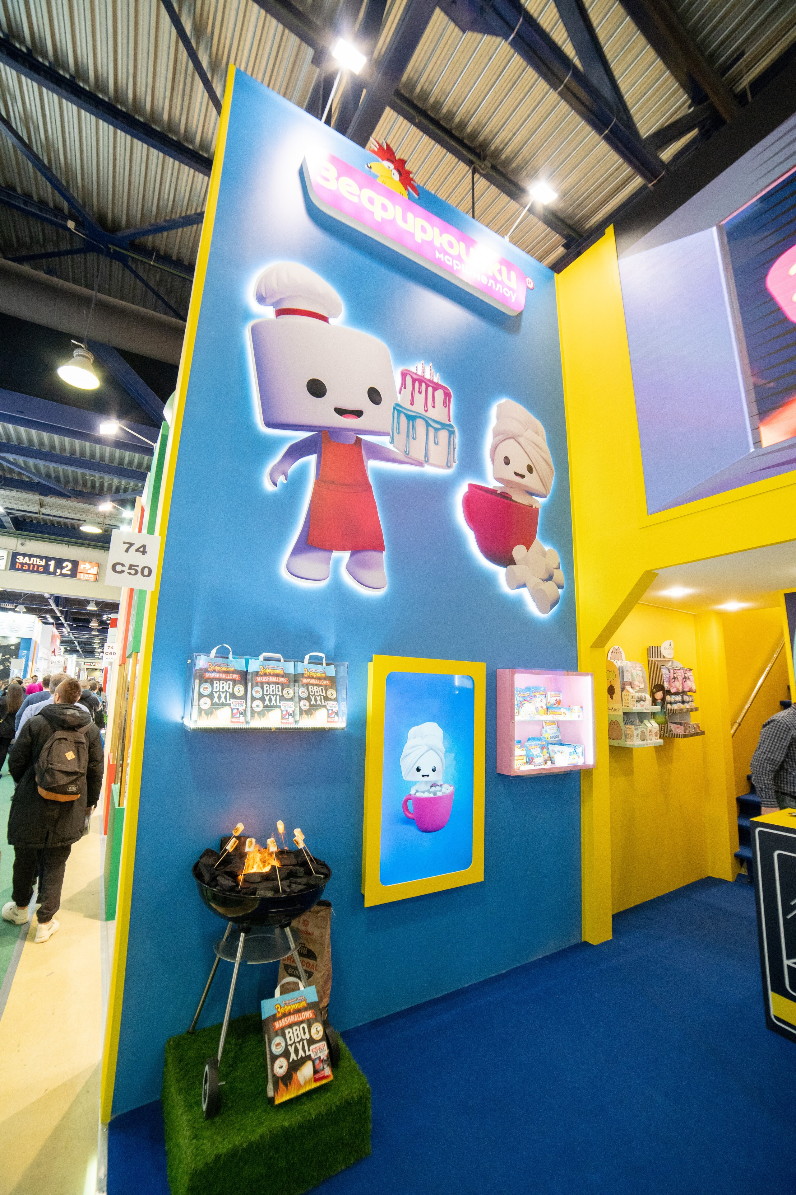 Выставочные стенды. Профессиональный портретный фотограф в Москве Владимир Глаголев