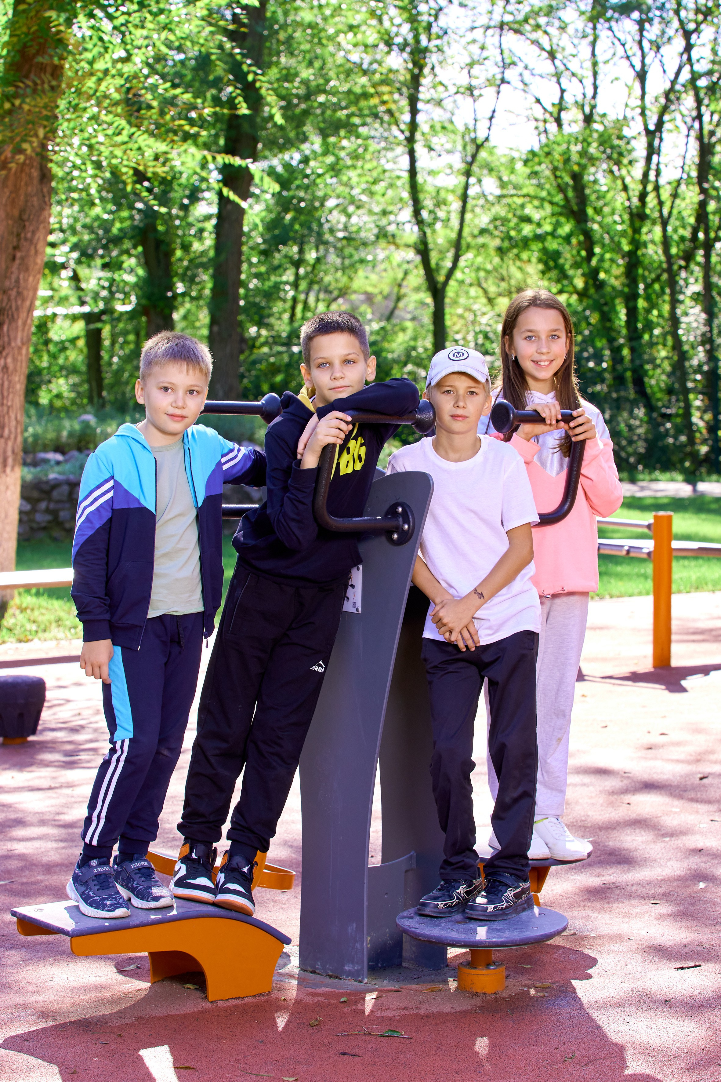 Съёмка в парке осенью. 4 класс. Childrenfoto.ru