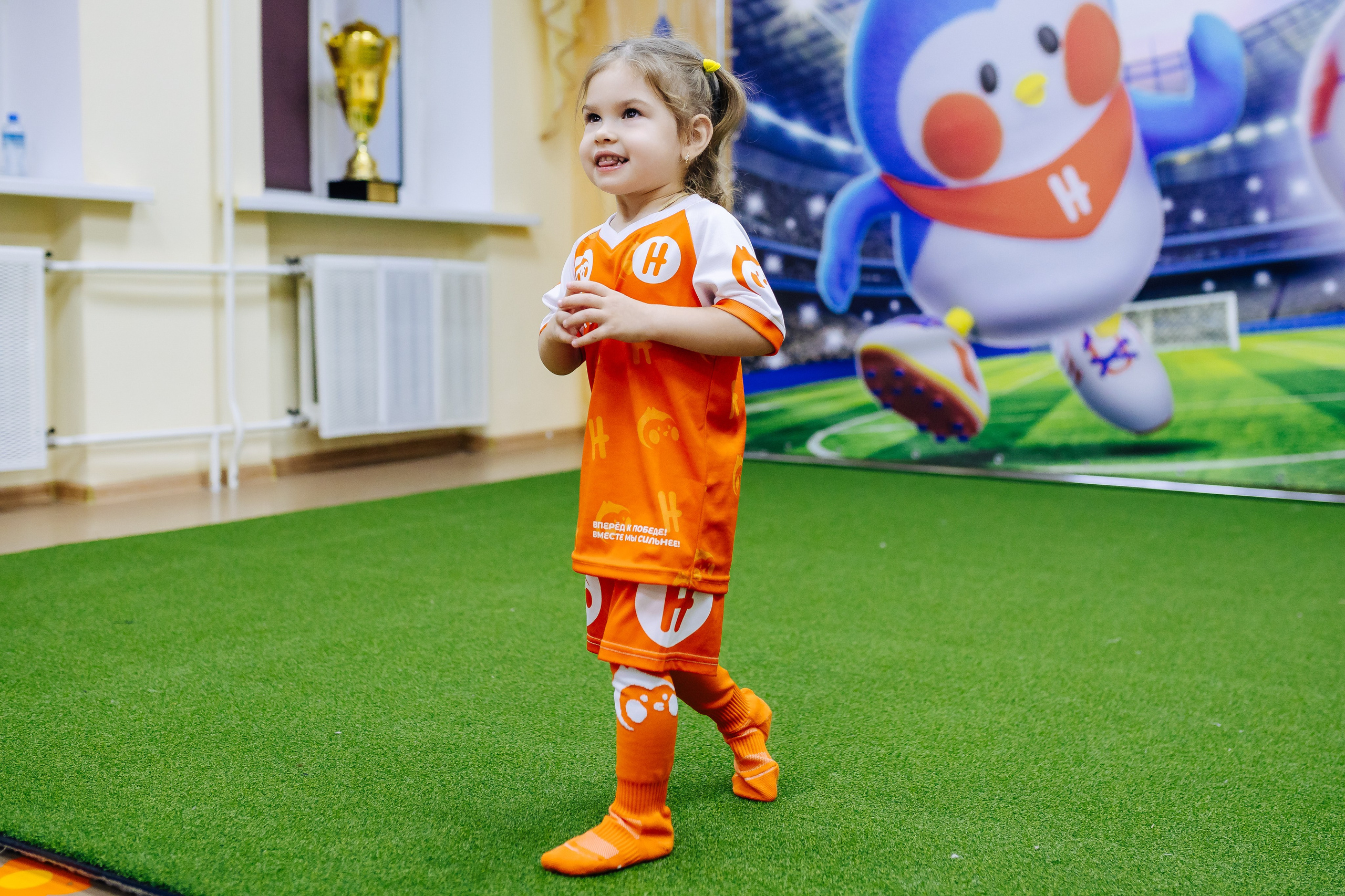 Фотосессия с кубком в детских садах г. Магнитогорска. Денис Прохоров Фотограф в г. Магнитогорск