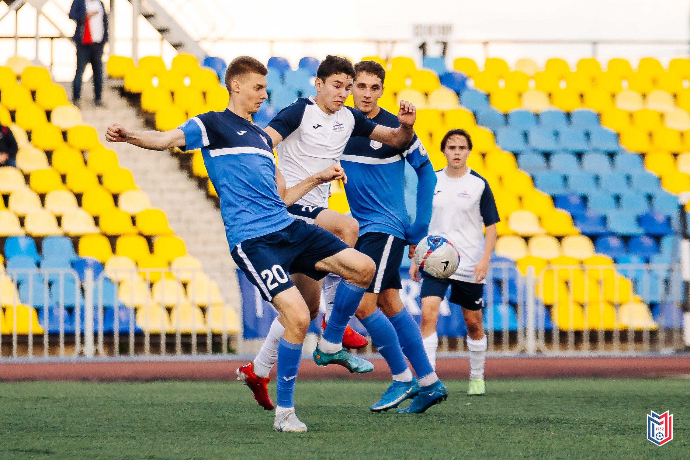 ФК «Металлург-Магнитогорск» — «СибГУФК Иртыш-2» // 21.09.24. Денис Прохоров Фотограф в г. Магнитогорск