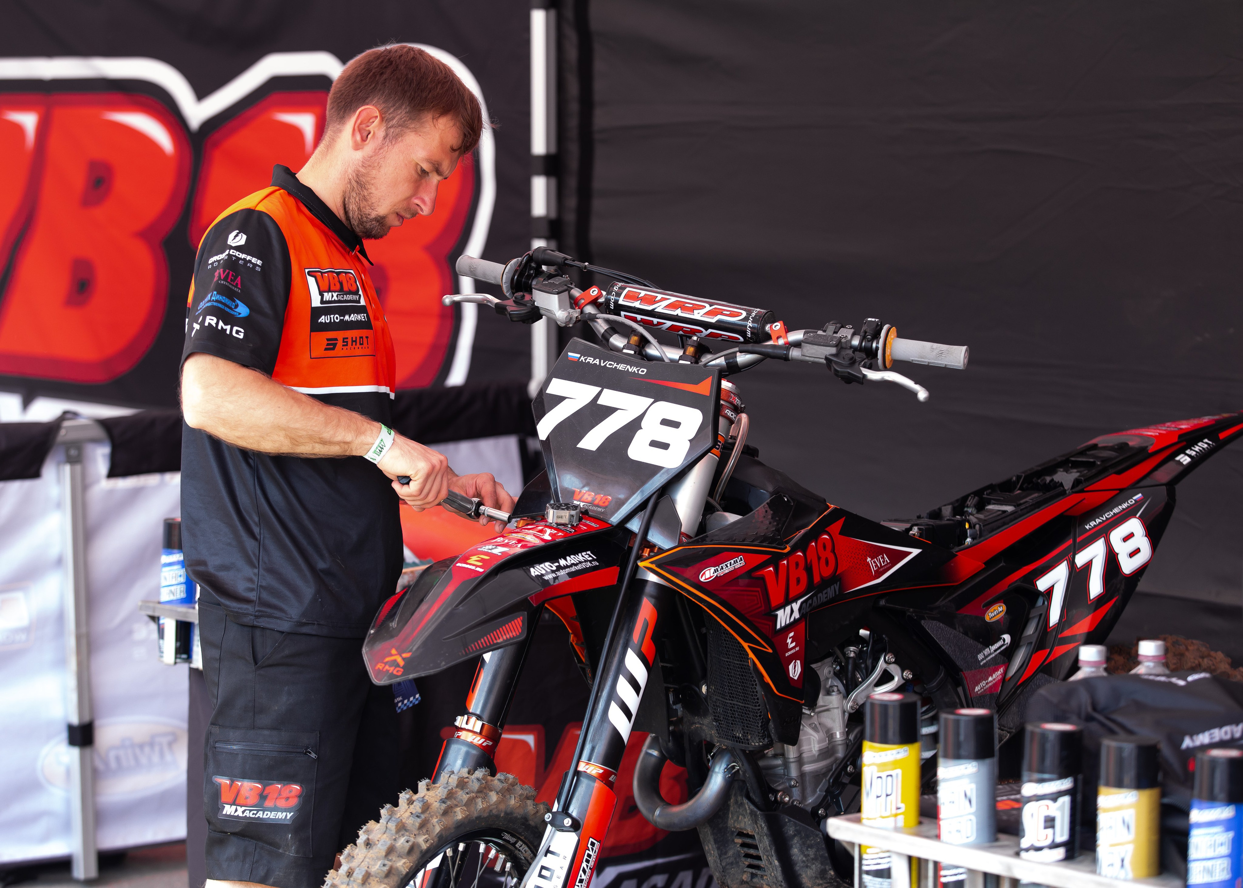 Чемпионат Москвы по суперкроссу 2025. Репортажный фотограф в Москве