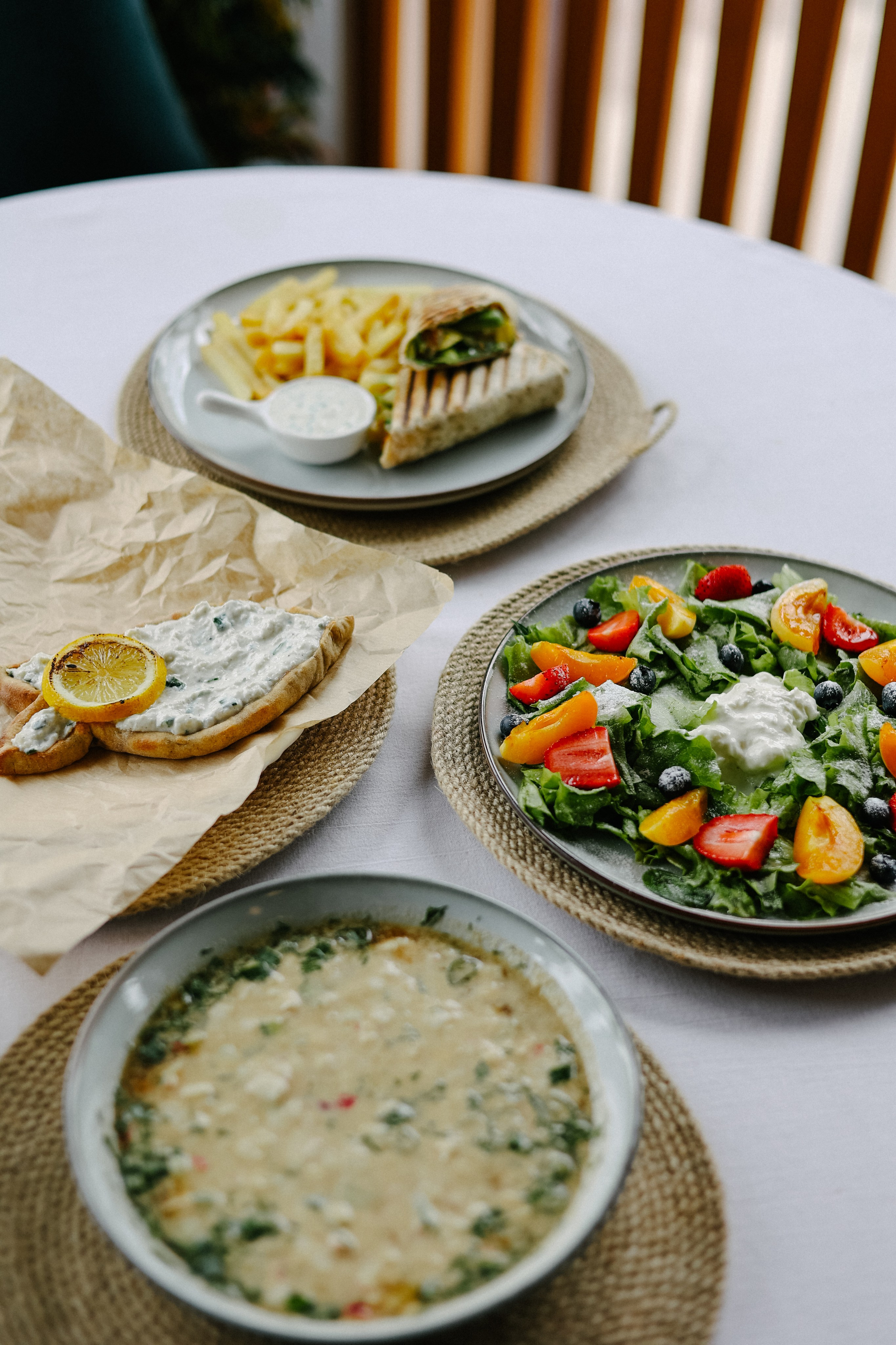 Меню для кафе «Папоротник». Фотограф Юлия Говор