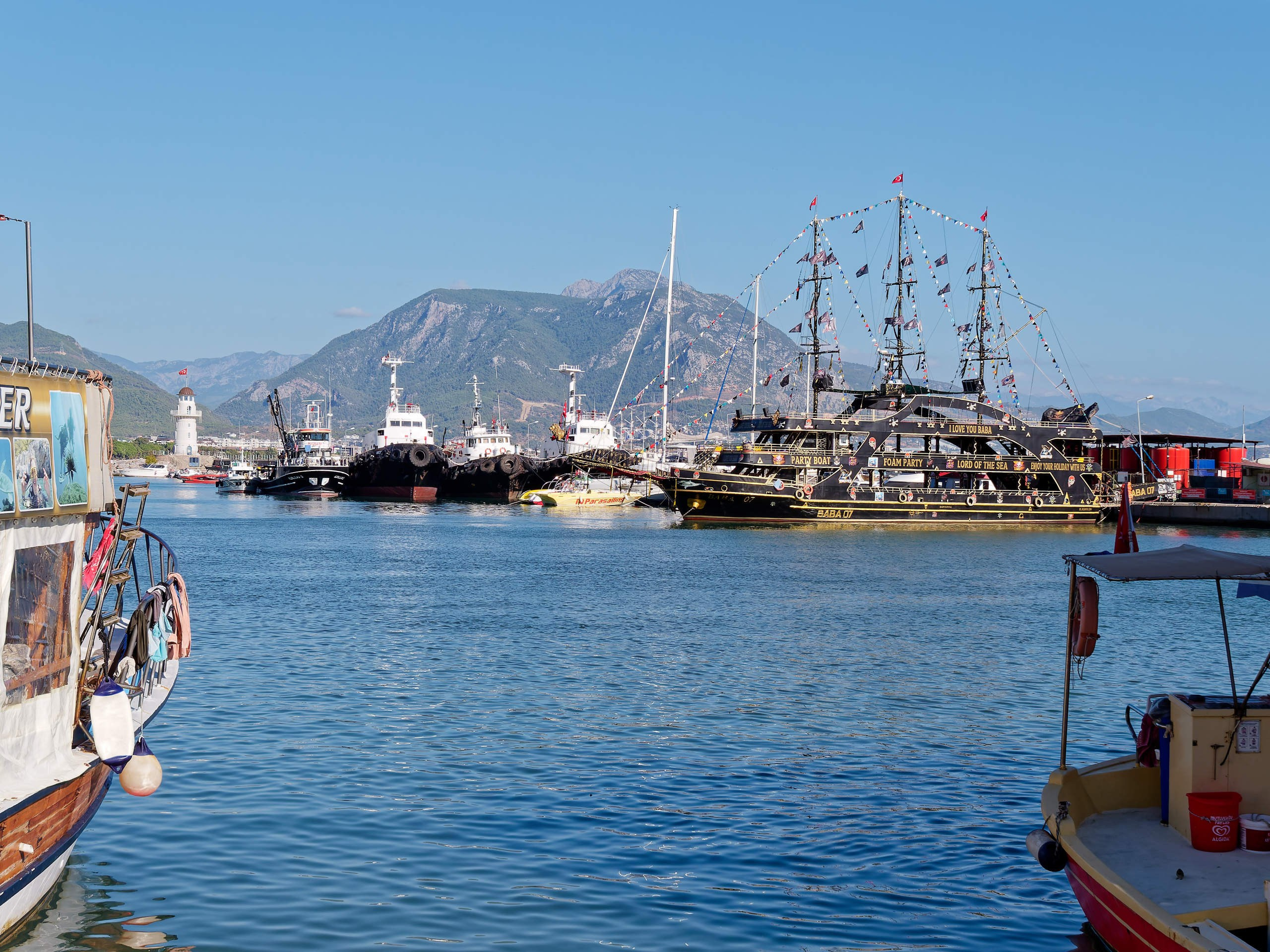 Алания 2025, порт и парк. Избранные фотографии