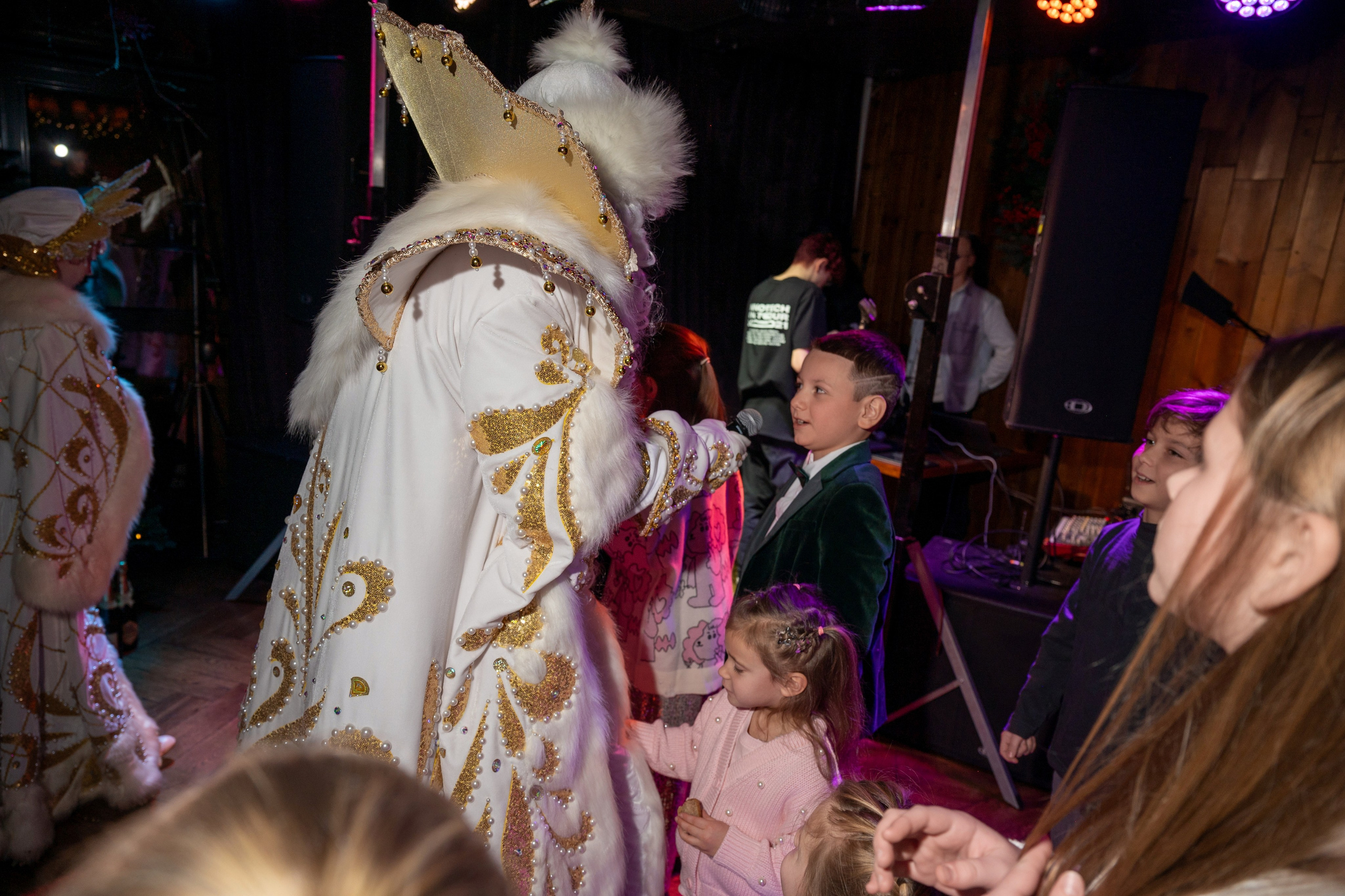 Новый год 2025 в ресторане Red Fox. Репортажный фотограф в Красной Поляне и Сочи Павлюченко Екатерина