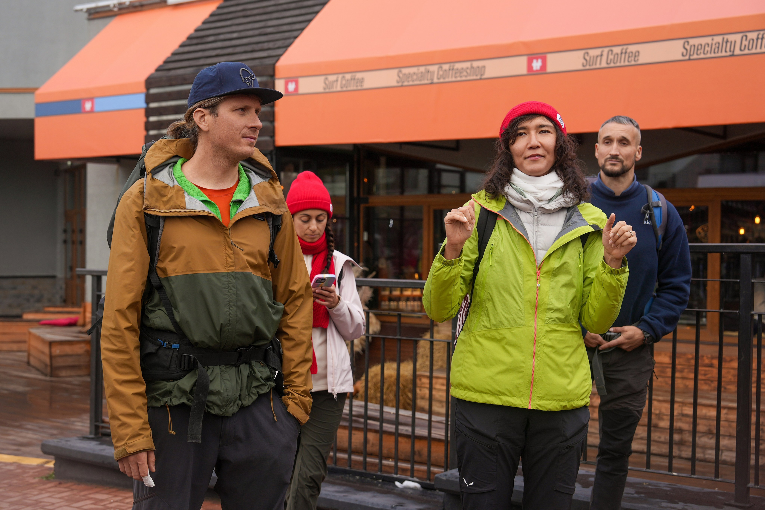 MICE мероприятие — хайкинг на курорте Роза Хутор. Репортажный фотограф в Красной Поляне и Сочи Павлюченко Екатерина